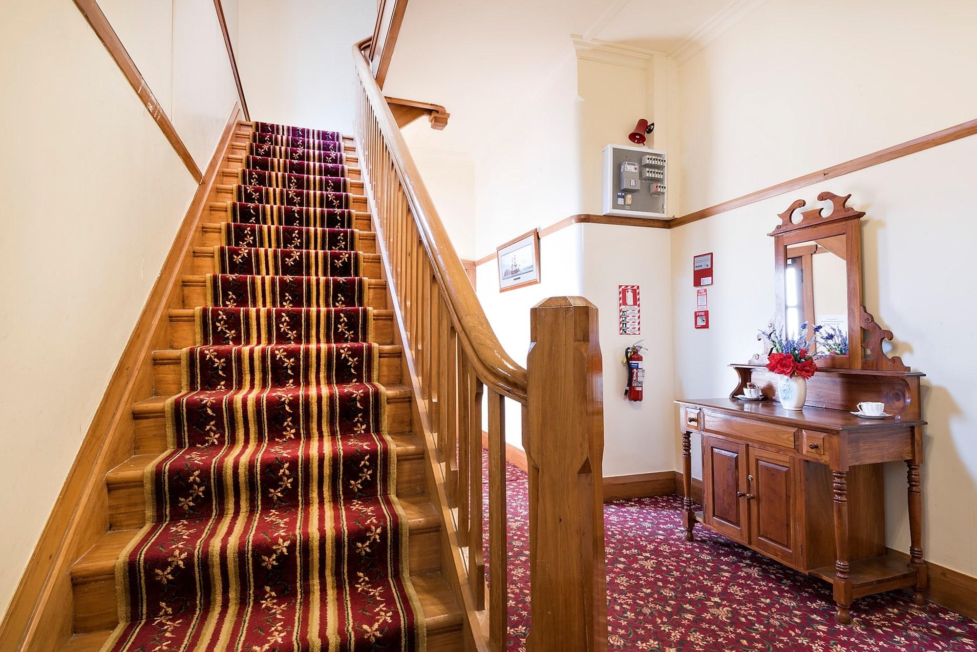 Varios Halswell Lodge - Motel