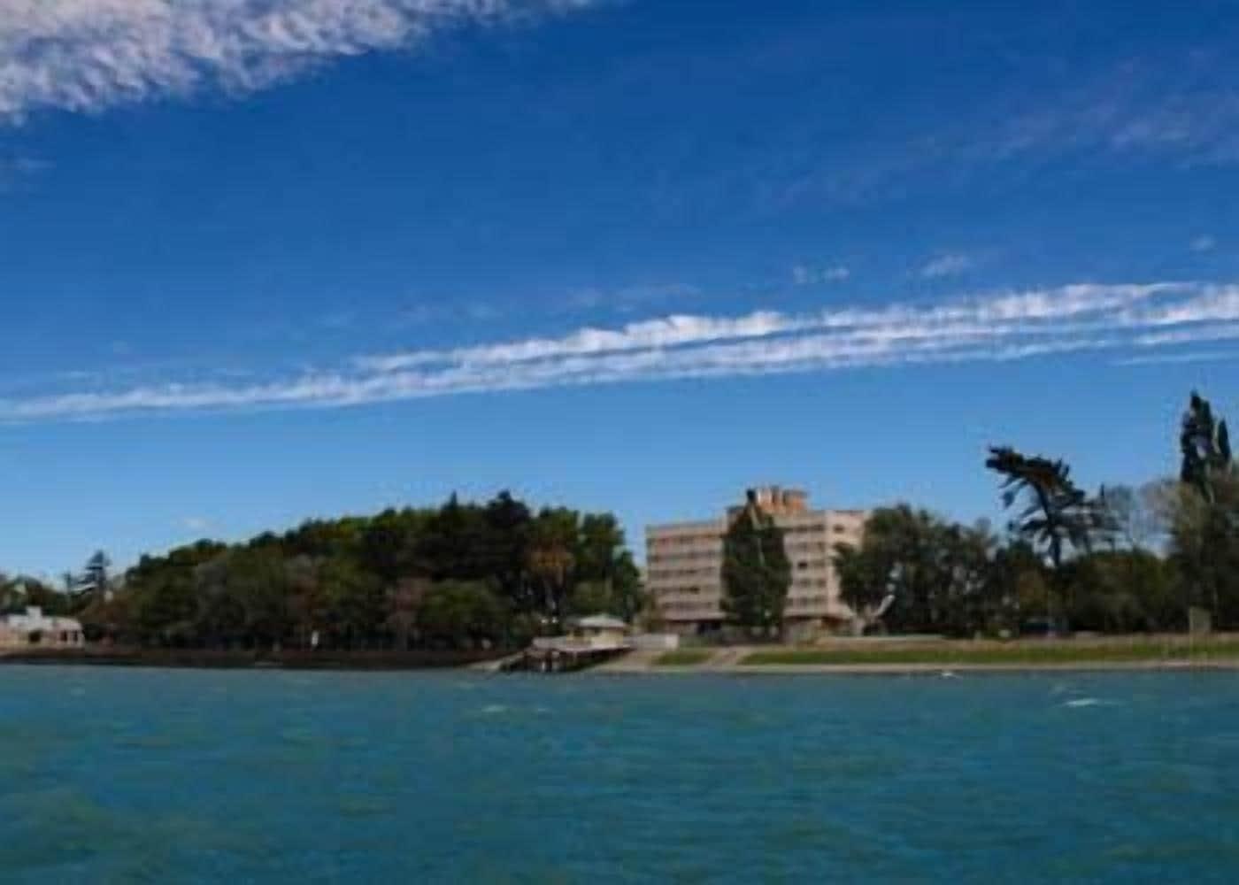 Vista Exterior Hotel Austral