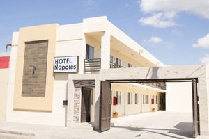 Alojamiento - Hotel Napoles