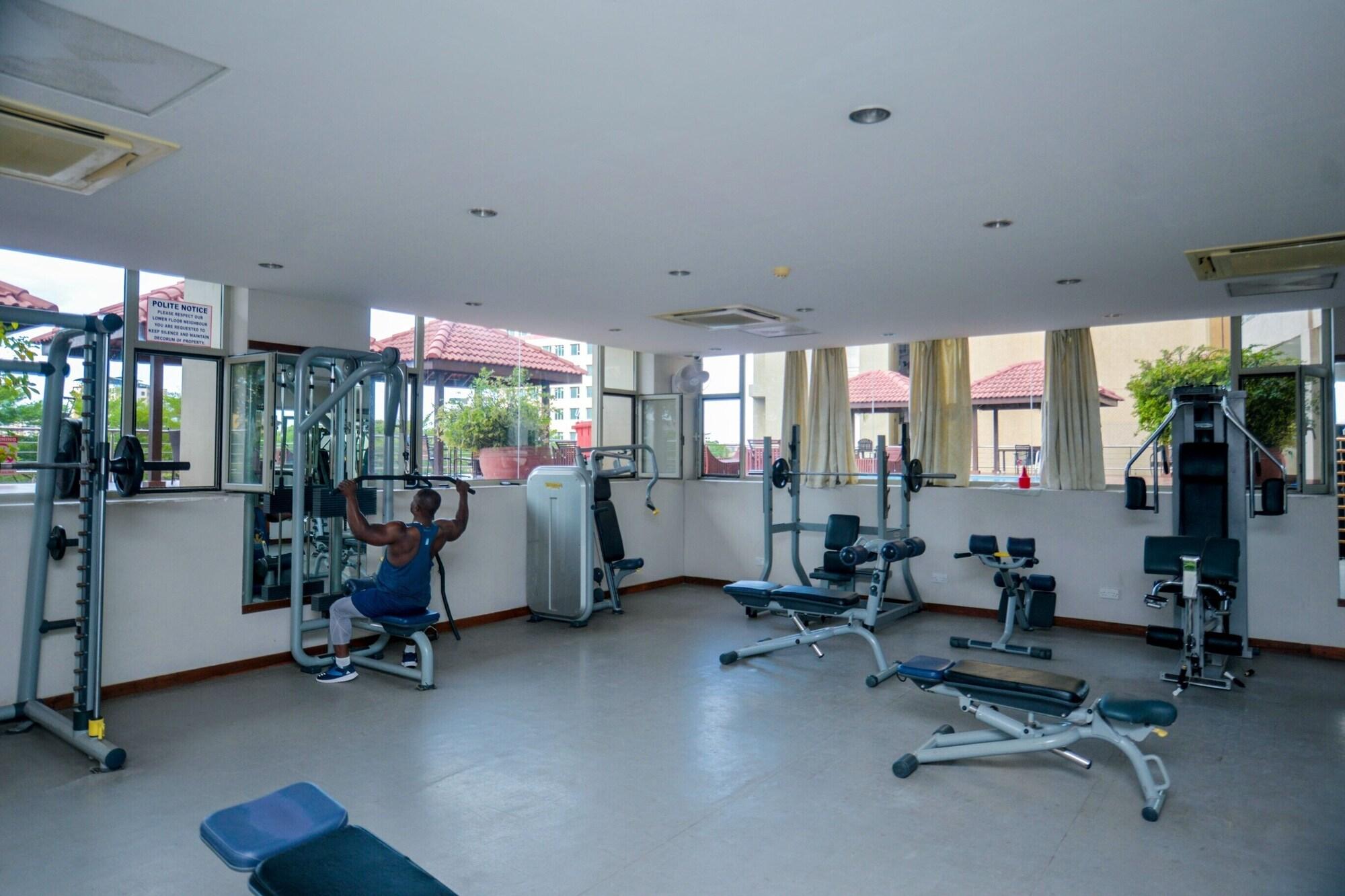 Gimnasio AURA SUITES