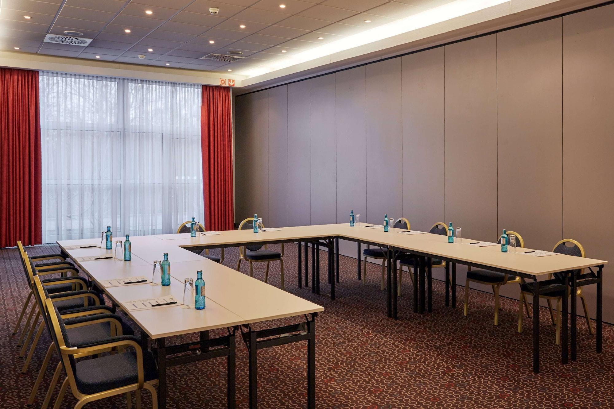 Sala de Reuniones H+ Hotel Leipzig-Halle
