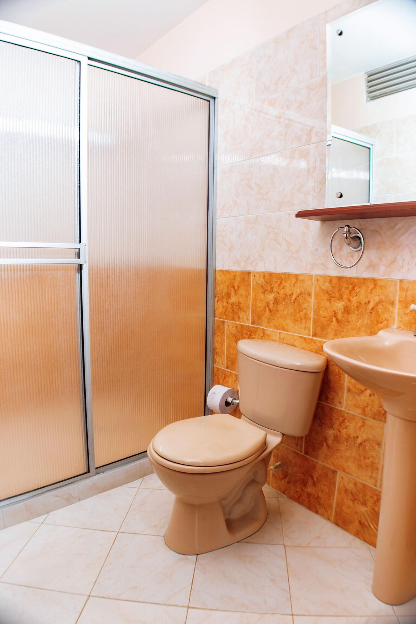 Equipamiento de Habitación Hotel Luxor Cúcuta