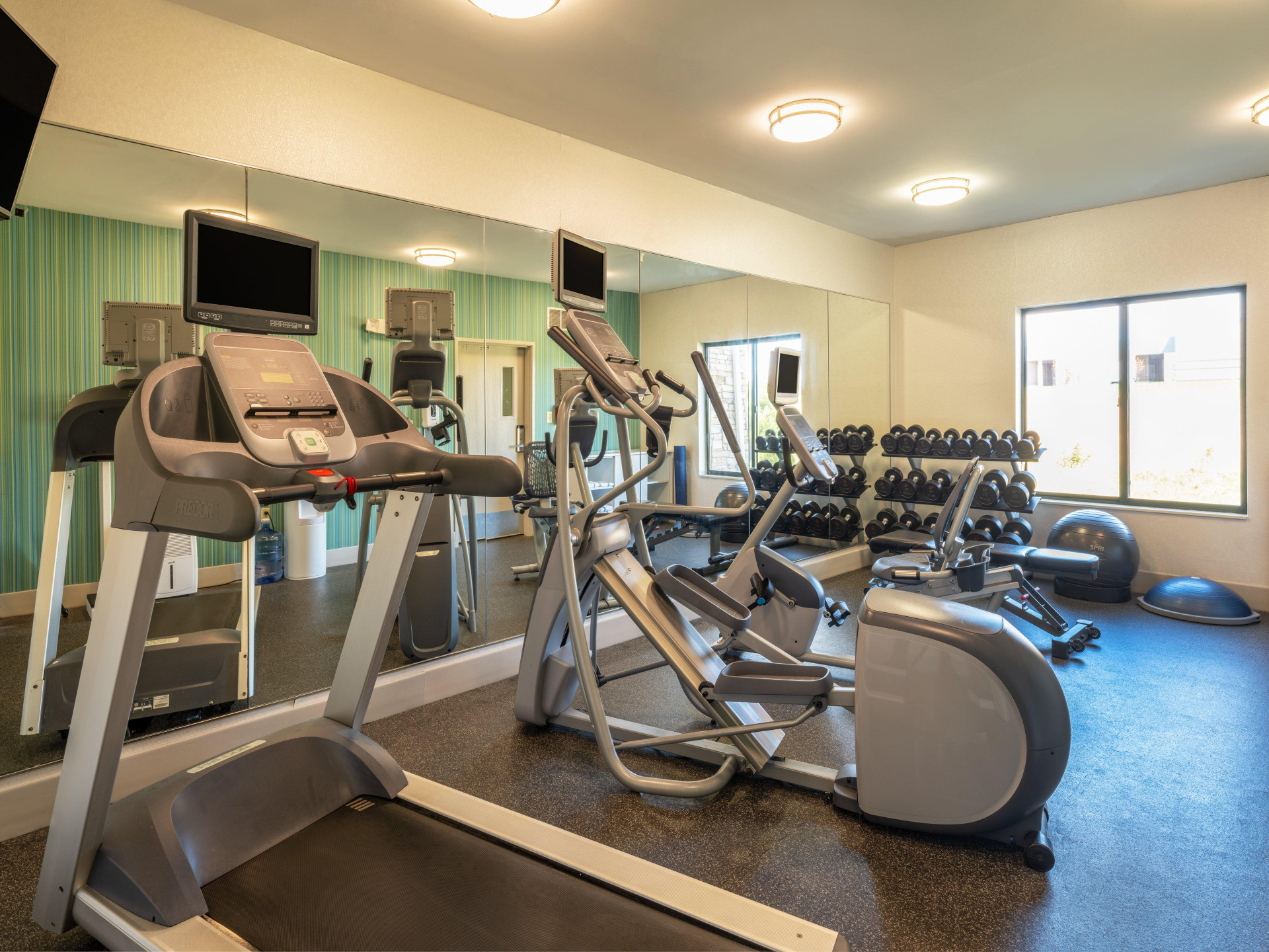 Gimnasio Holiday Inn Express Gas City by IHG