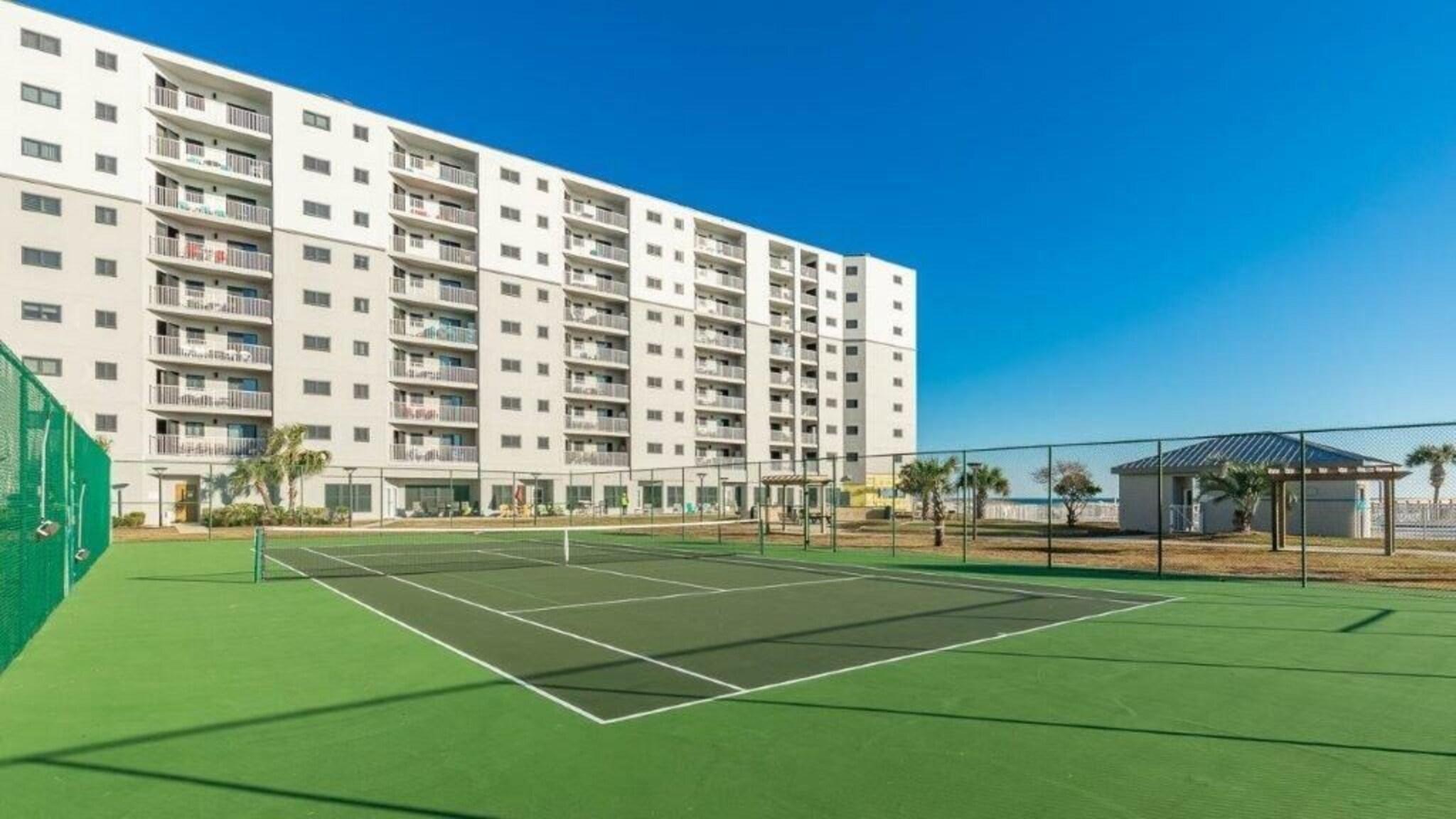 Instalaciones Recreativas Royale Beach and Tennis Club