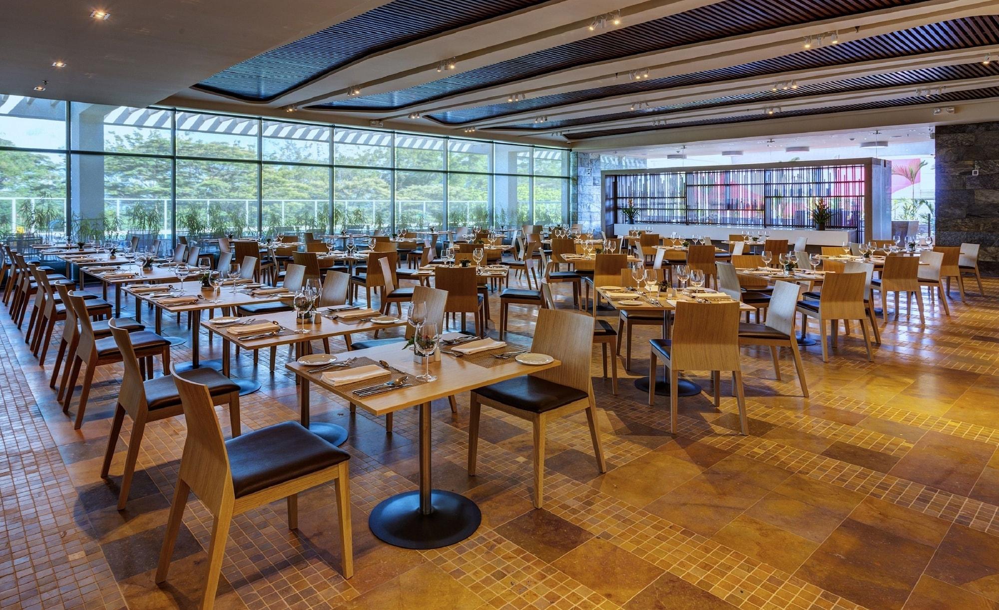 Restaurant Estelar Villavicencio Hotel & Centro de Convenciones