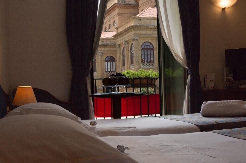 Varios Massimo Plaza Hotel