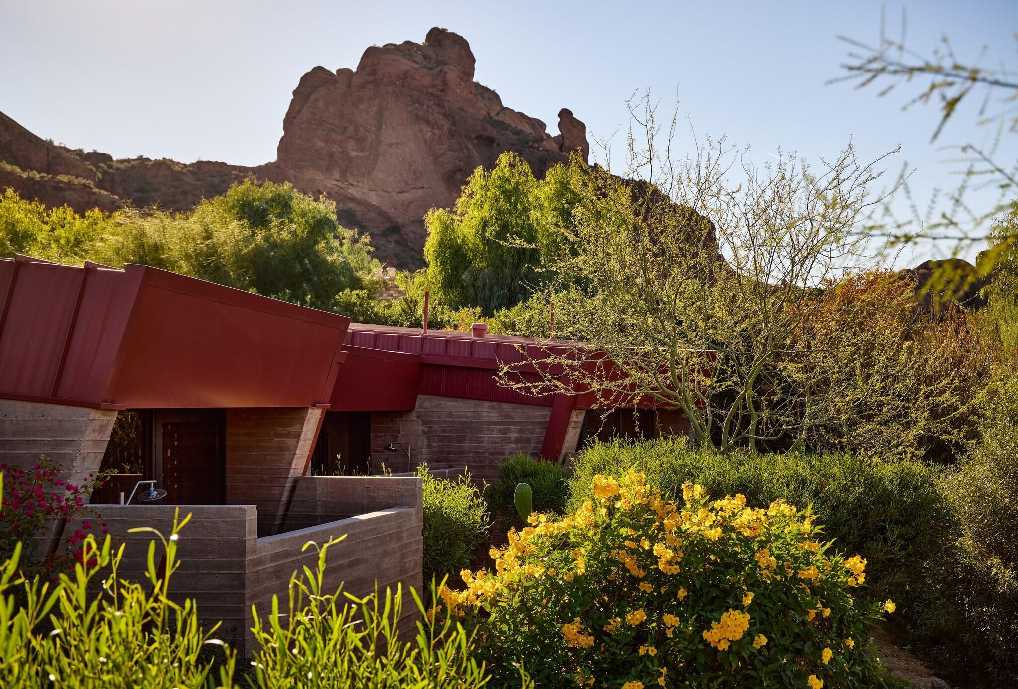 Vista Exterior Sanctuary Camelback Mountain