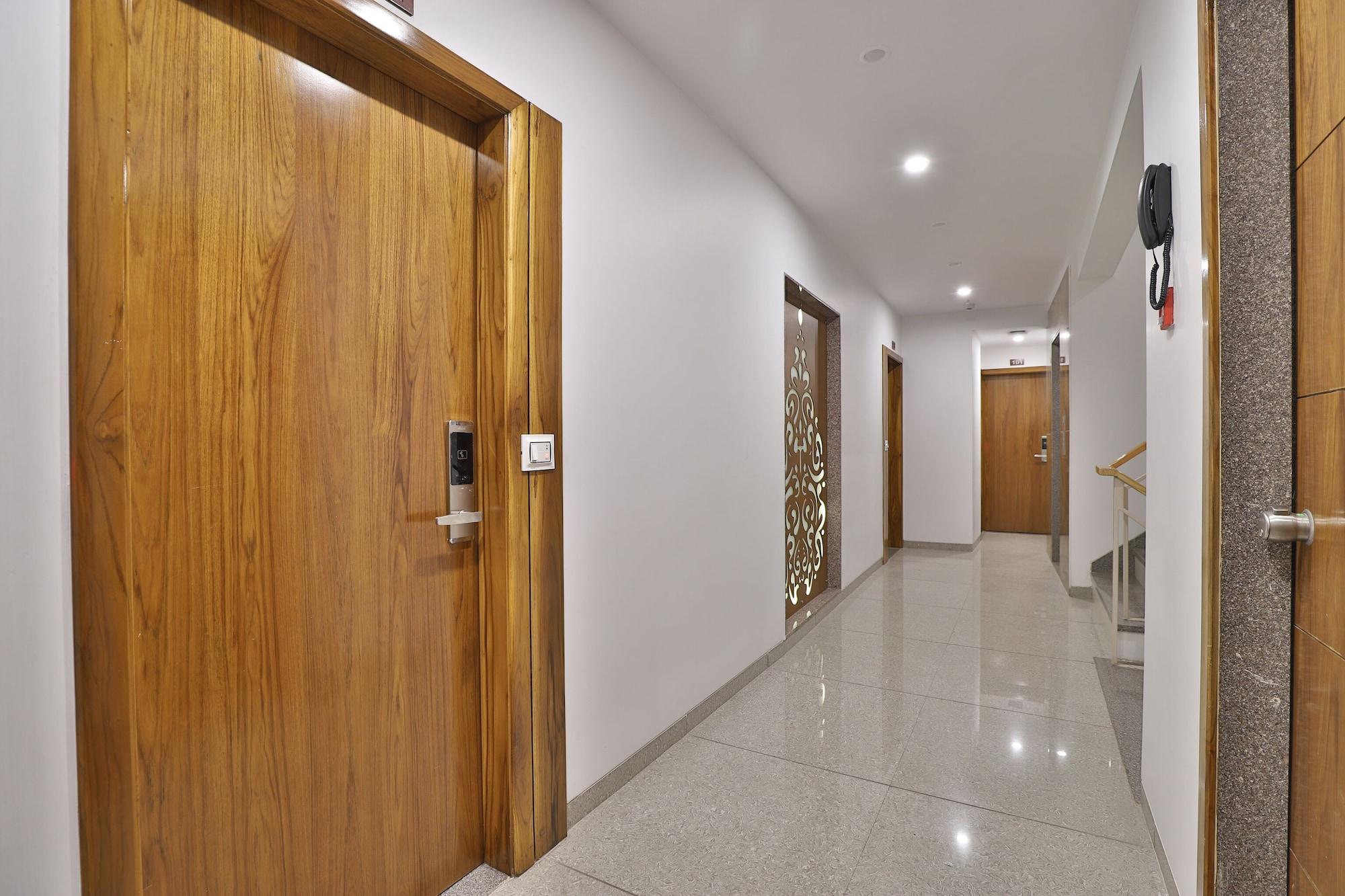 Varios Hotel Le Grand