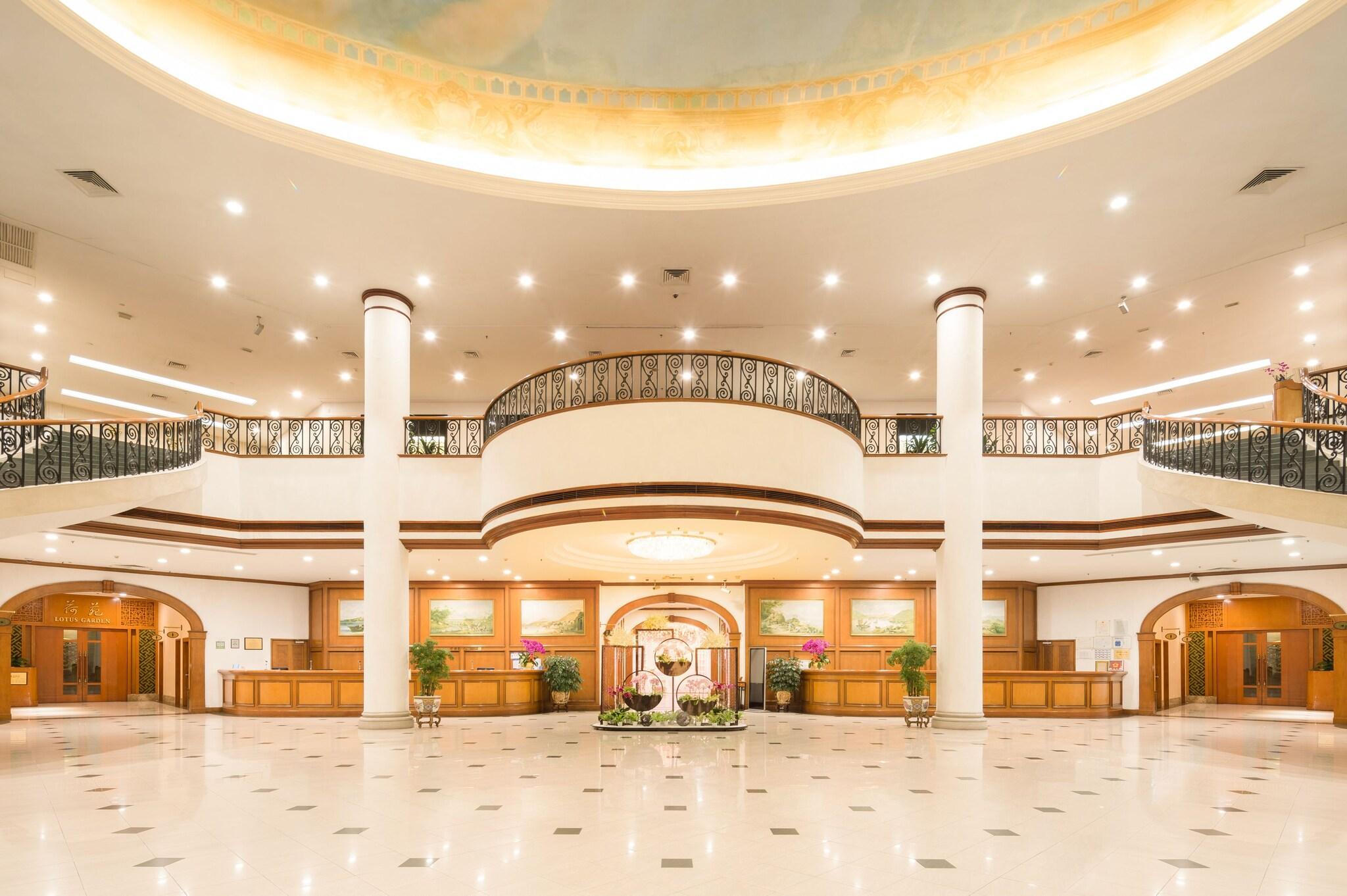 Vista Lobby Ramada by Wyndham Pearl Guangzhou
