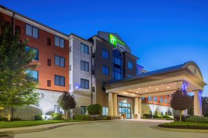 Alojamiento - Holiday Inn Express and Suites Kansas City Airport by IHG