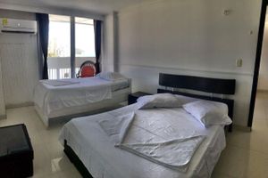 Alquiler Vacacional - Spacious 4-bedroom apartment in charming Santa Marta Edificio Karey at the beach