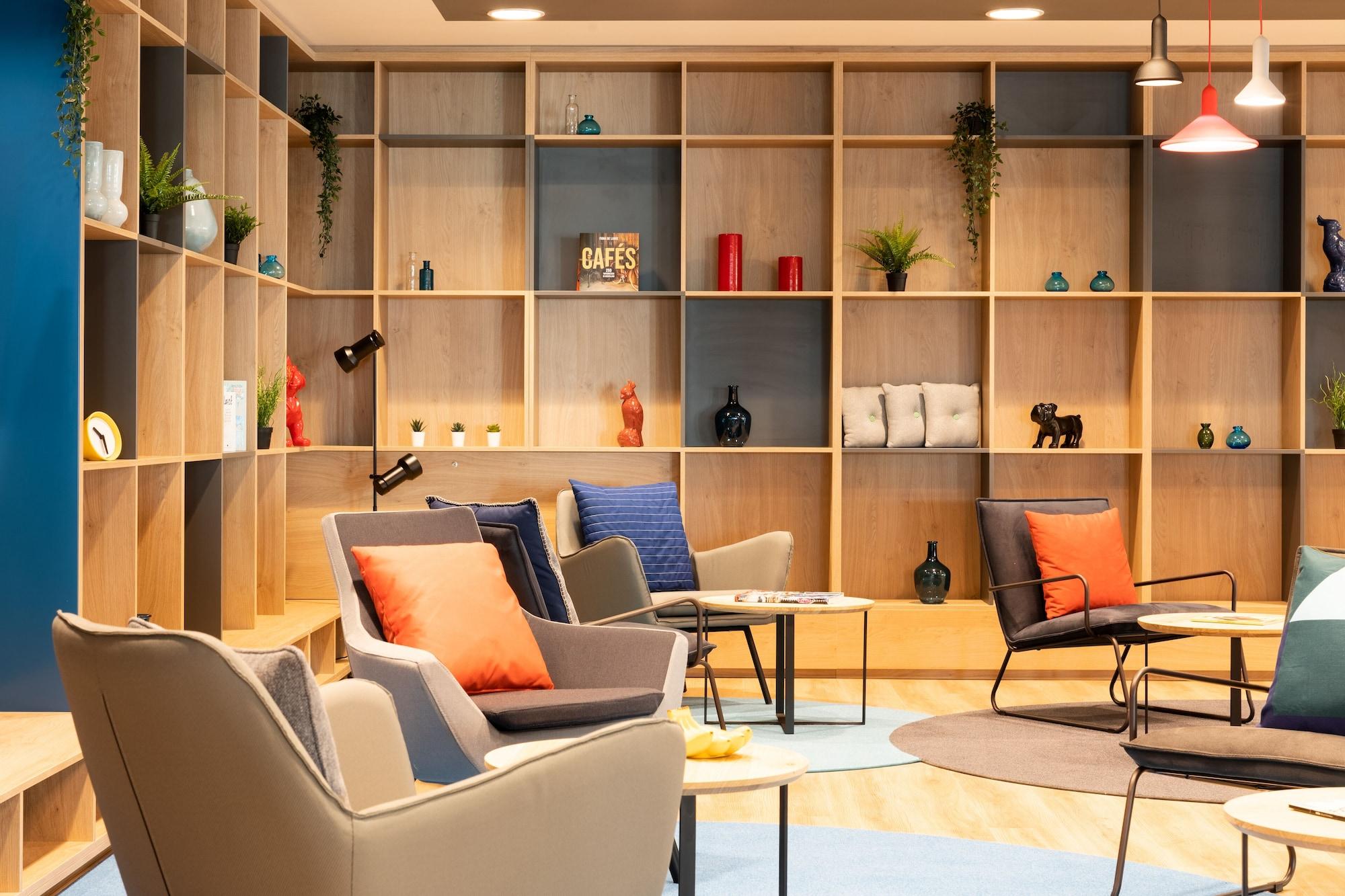 Vista Lobby Holiday Inn Express Amsterdam - North Riverside by IHG