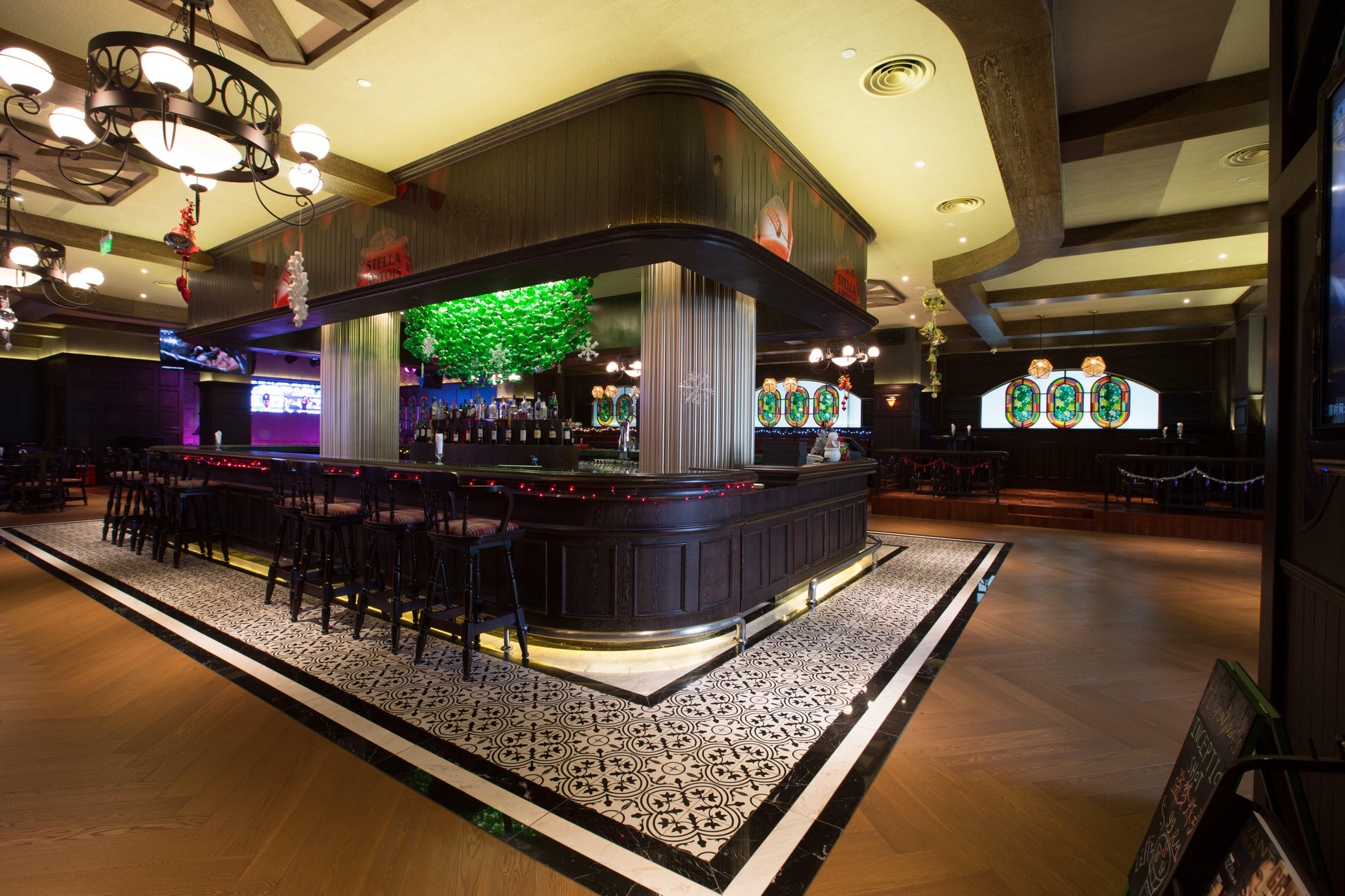 Bar/Salón Holiday Inn Shanghai Pudong by IHG