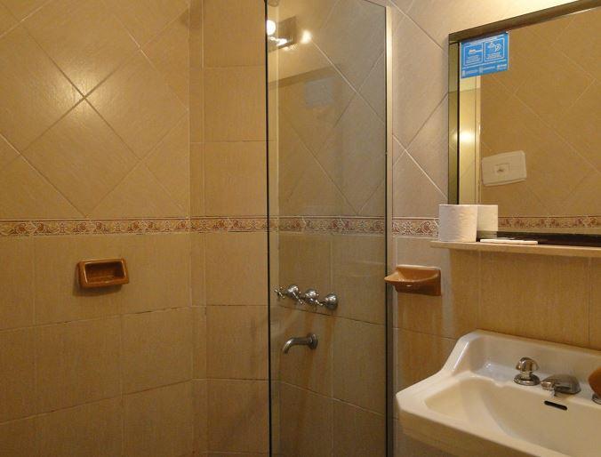 Baño Hotel Taormina