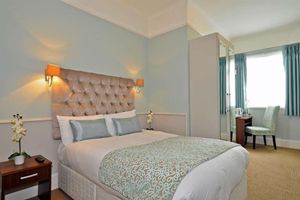 Alojamiento - Maples House Hotel
