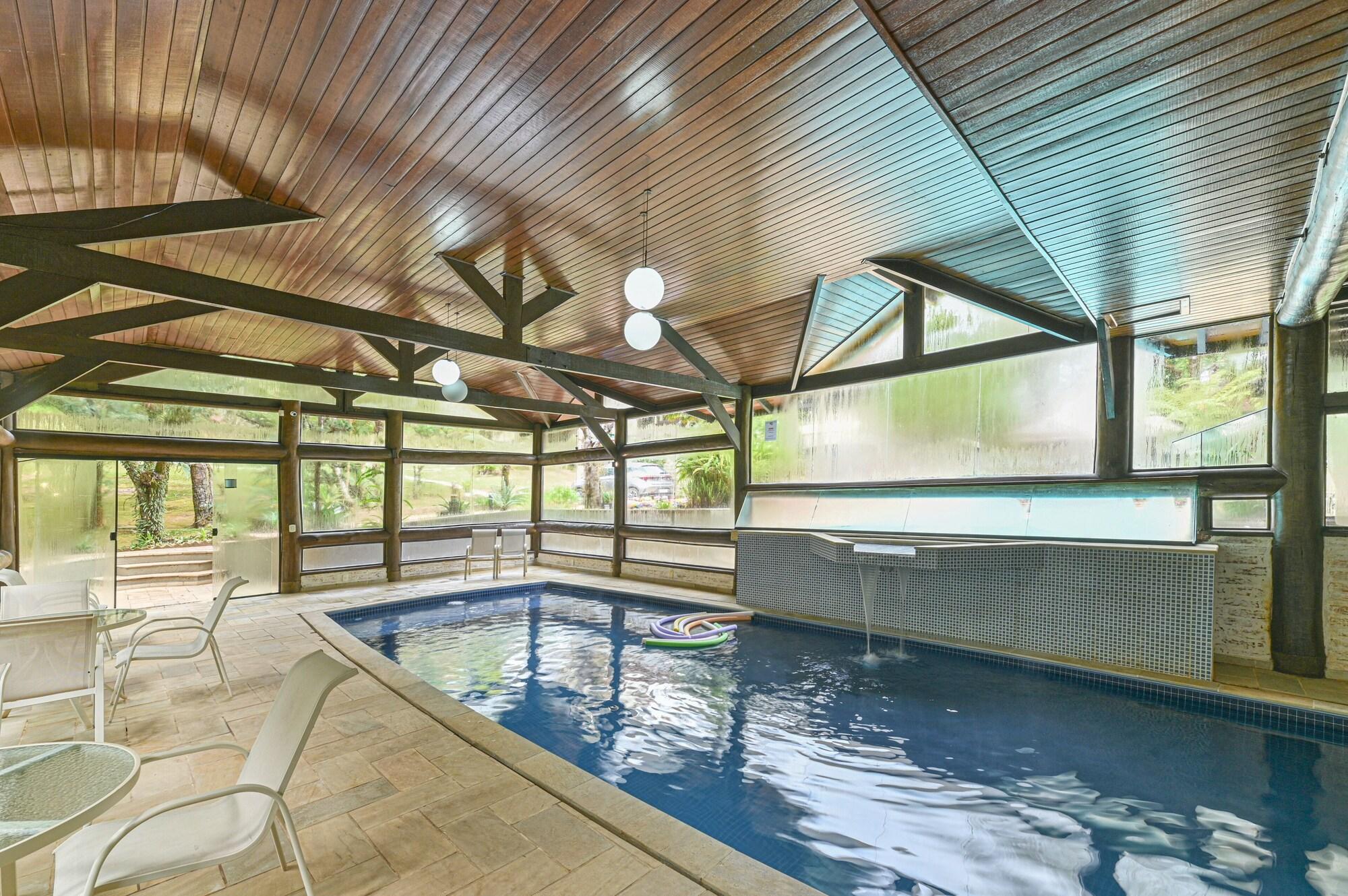 Vista Piscina Pousada Cantos e Contos