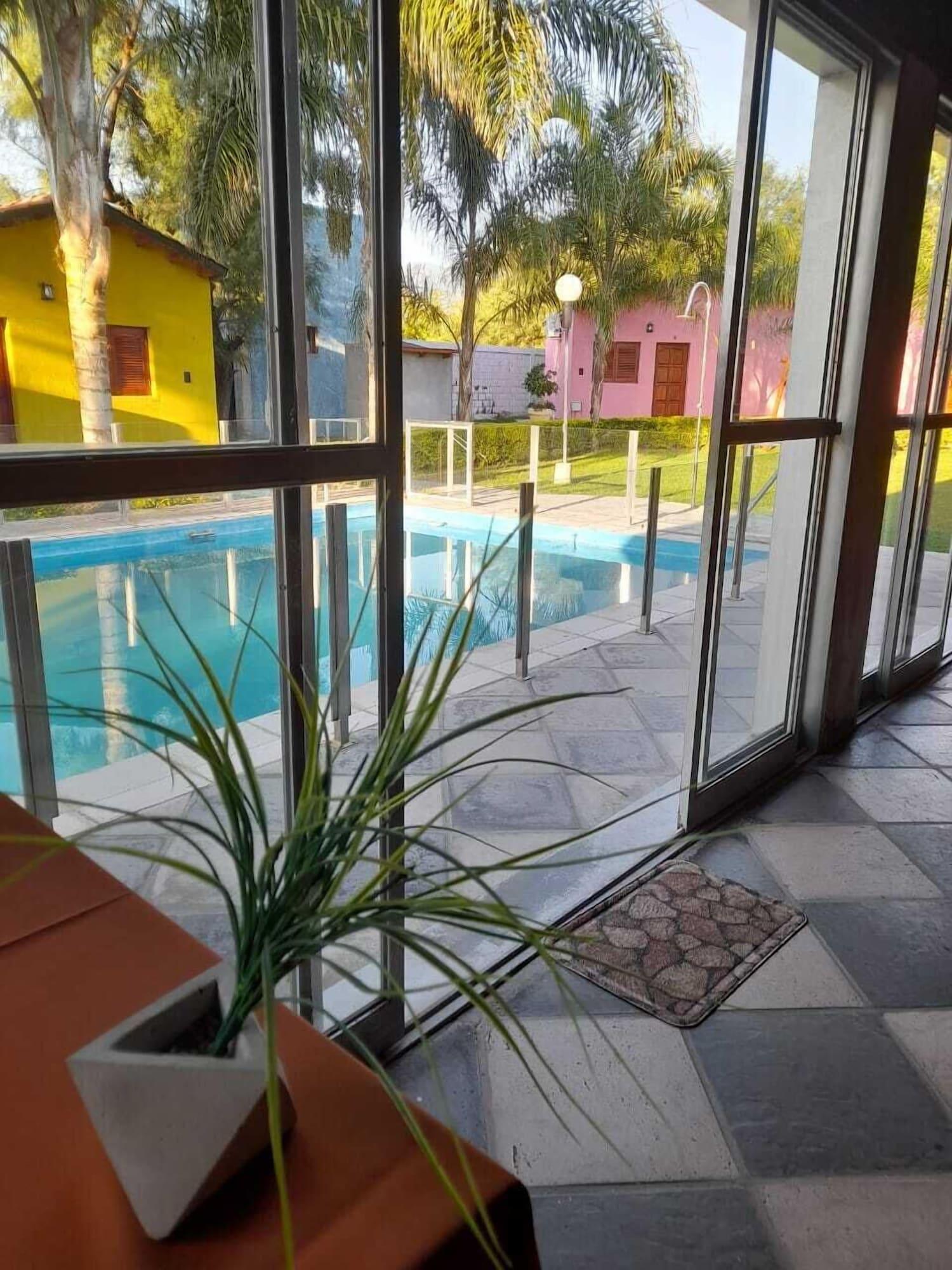 Vista Exterior cabañas puertas del sol