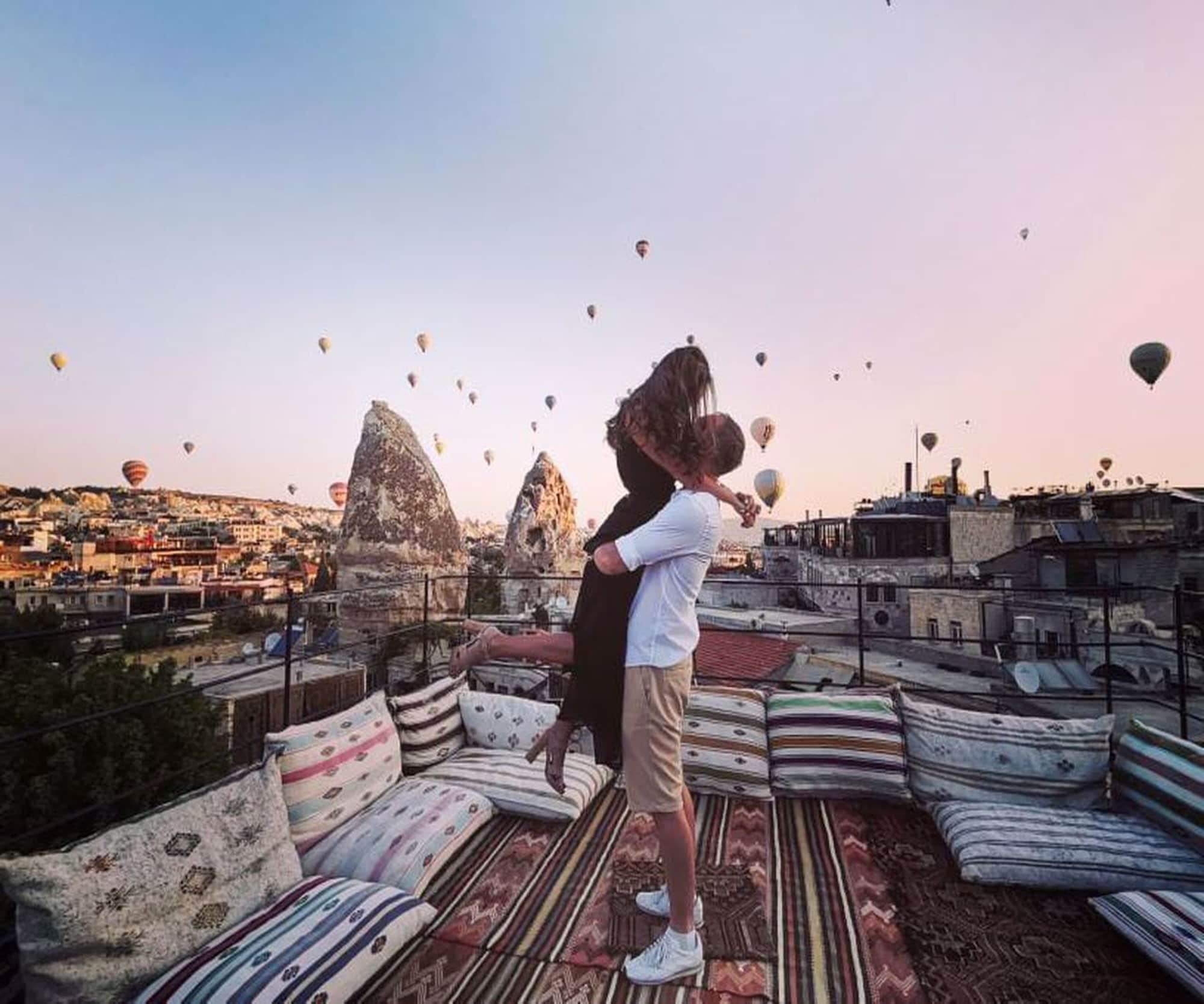 Varios Adora Cave Suites