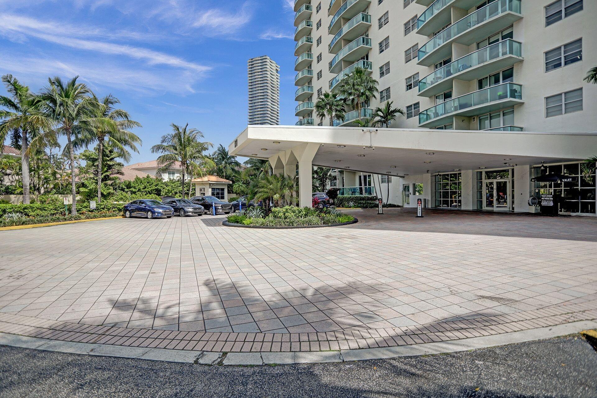 Vista Exterior Ocean Reserve Condominium