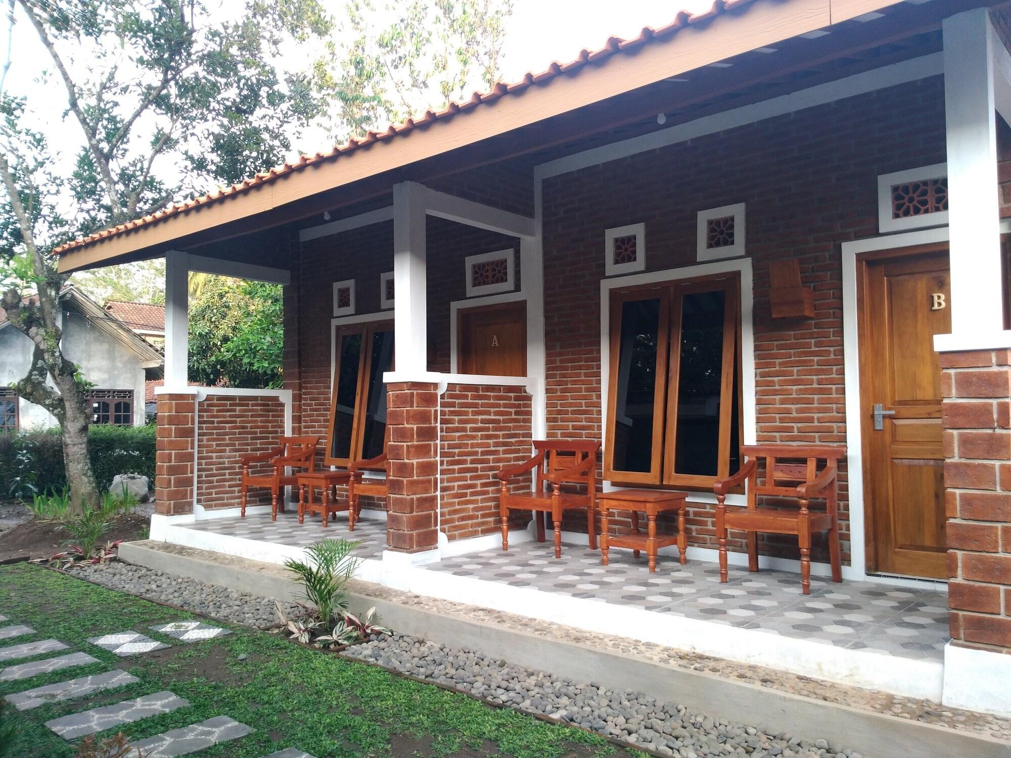Equipamiento de Habitación Genthong Homestay - Hostel