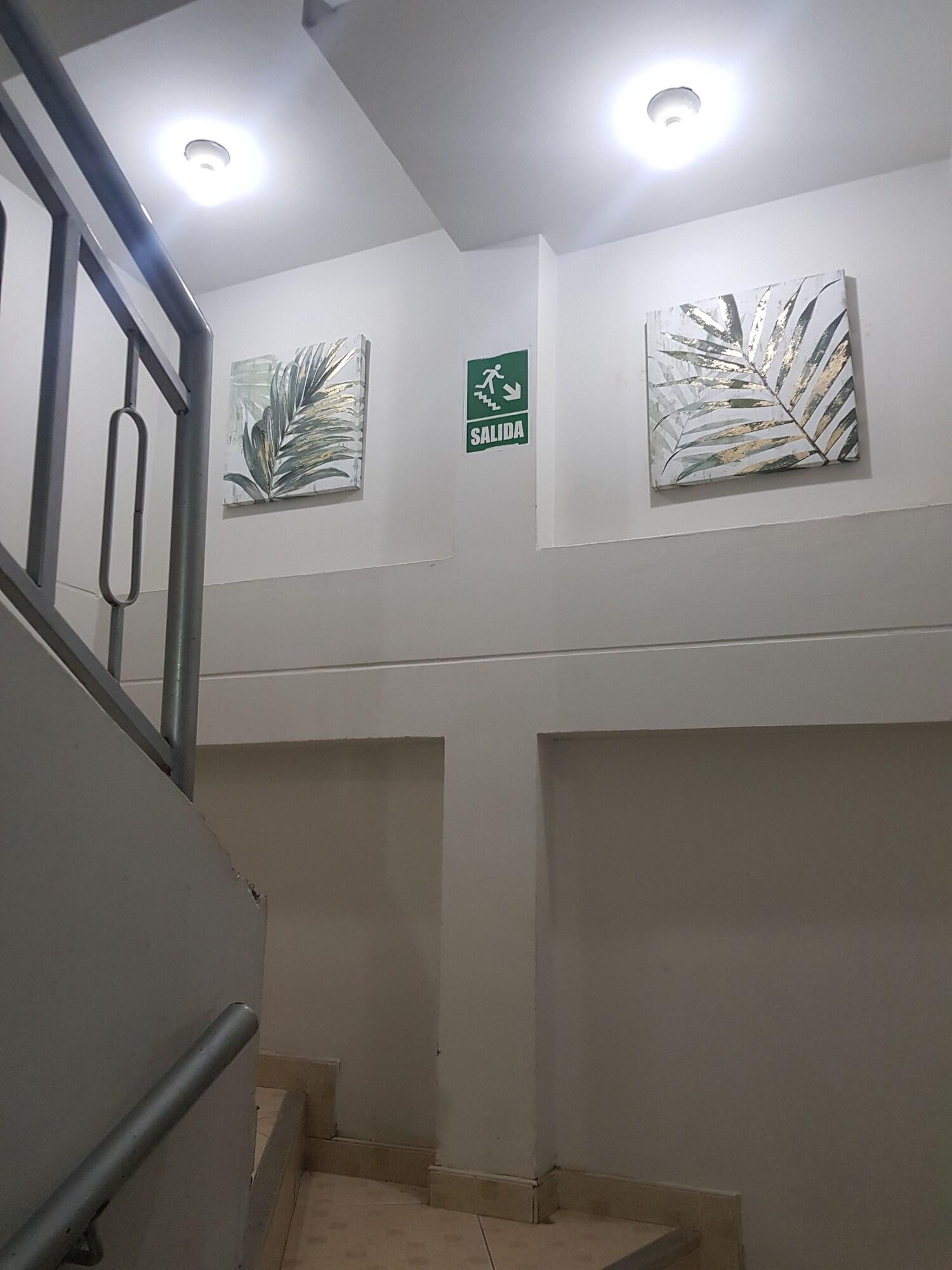 Varios Hostal Refugio's