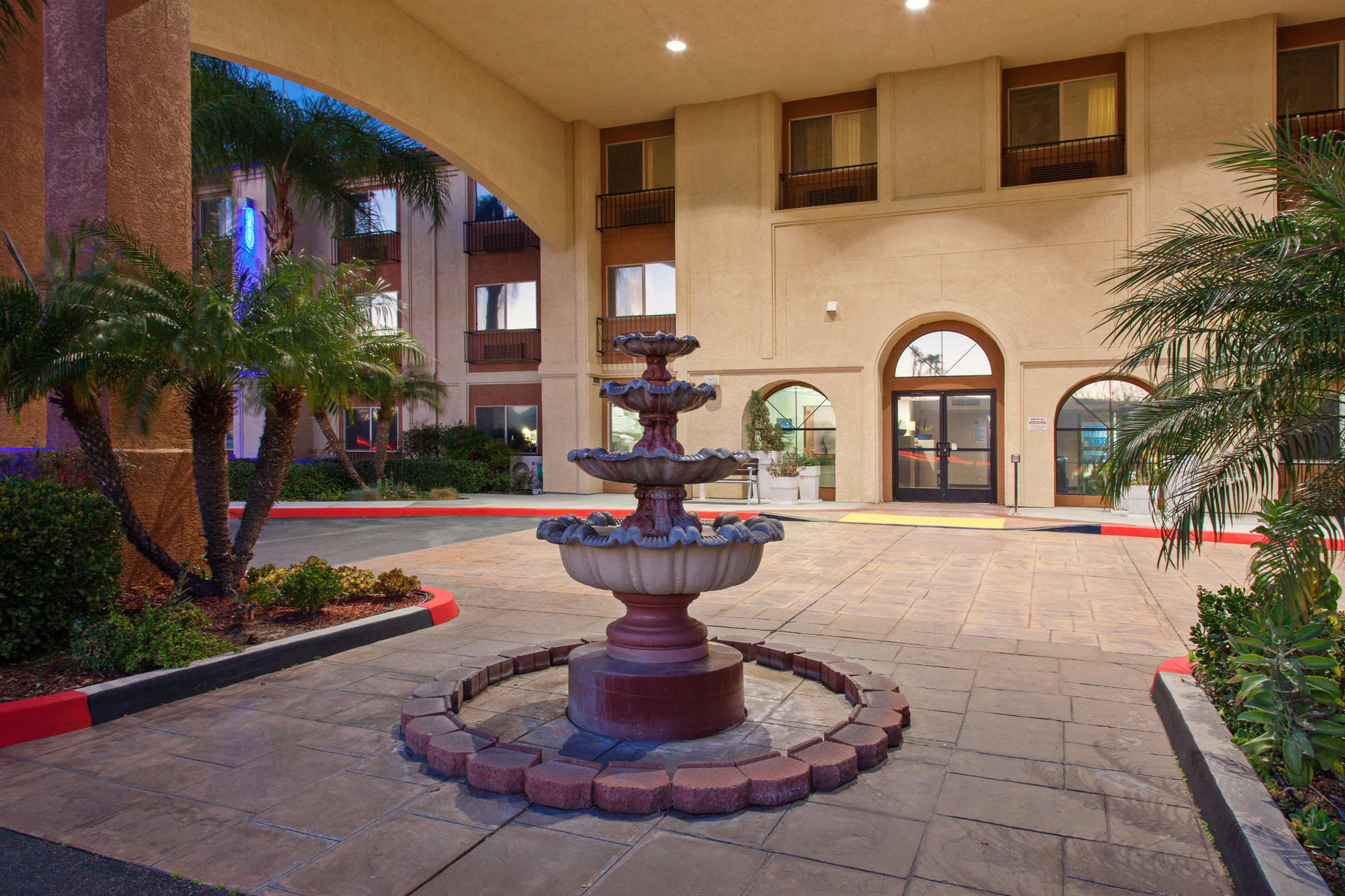 Vista Exterior Holiday Inn Express Temecula by IHG