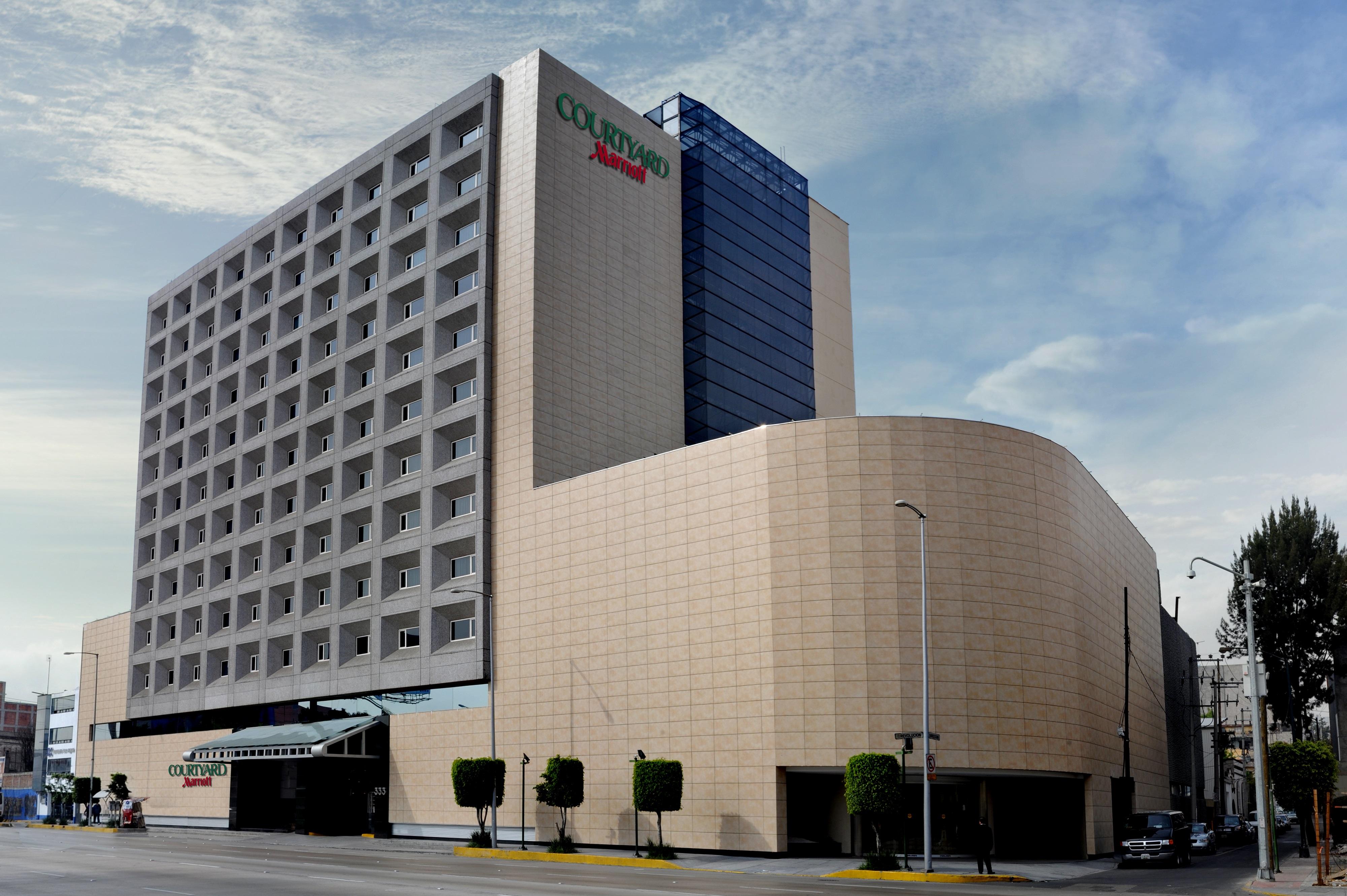 Vista Exterior Courtyard by Marriott Mexico City Revolucion