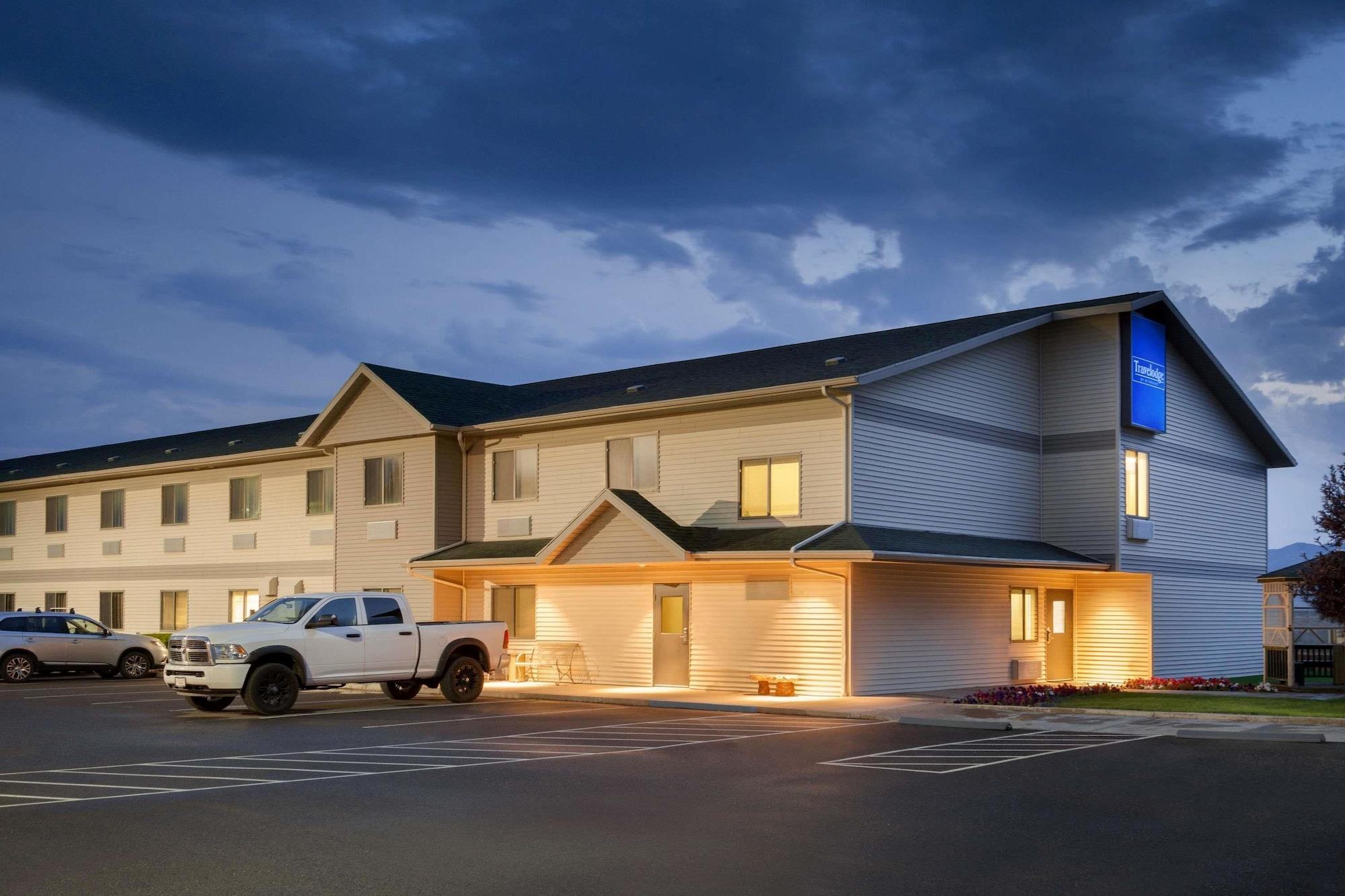 Vista Exterior Travelodge by Wyndham Milford