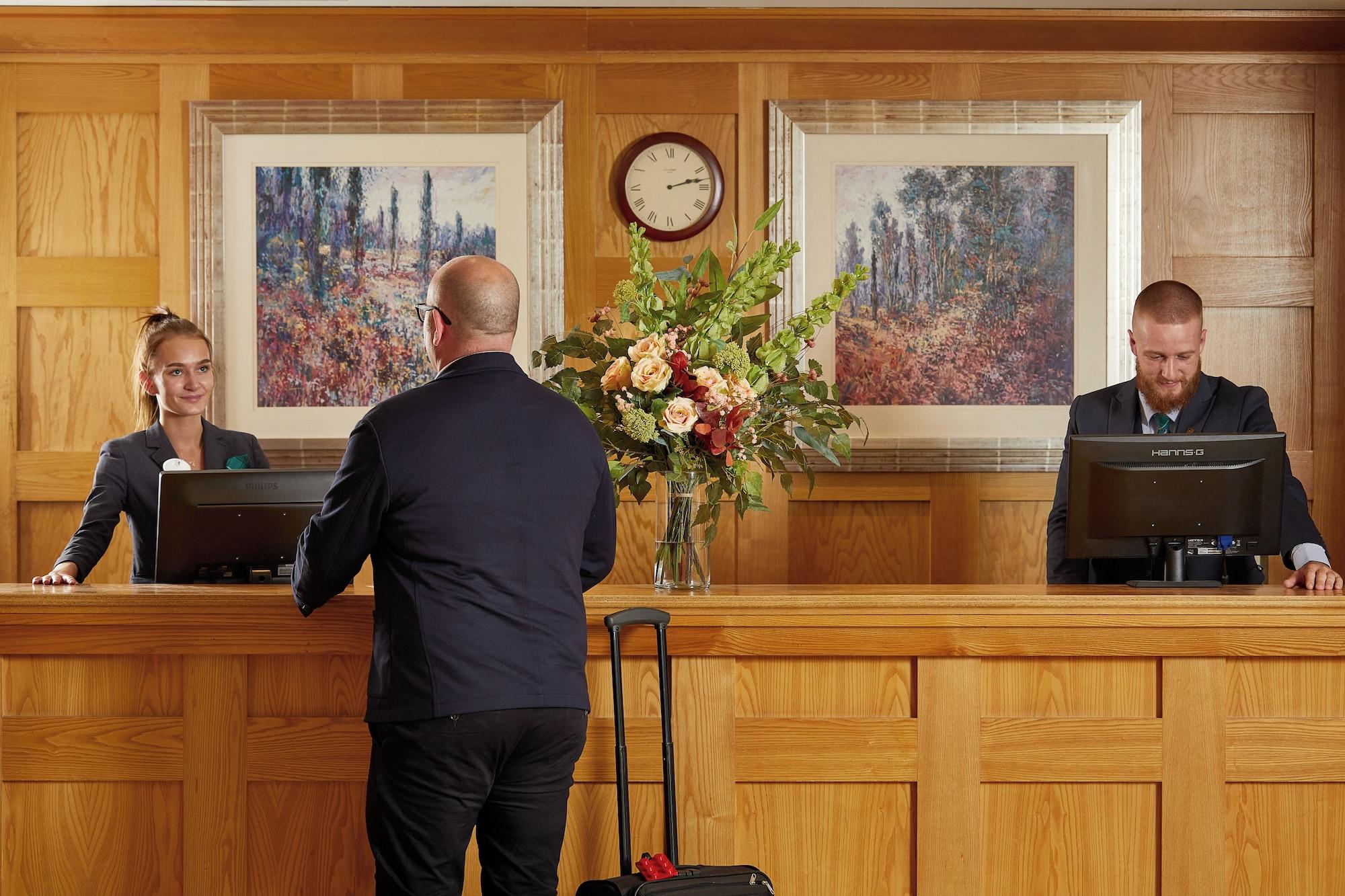 Vista Lobby Macdonald Cardrona Hotel, Golf & Spa