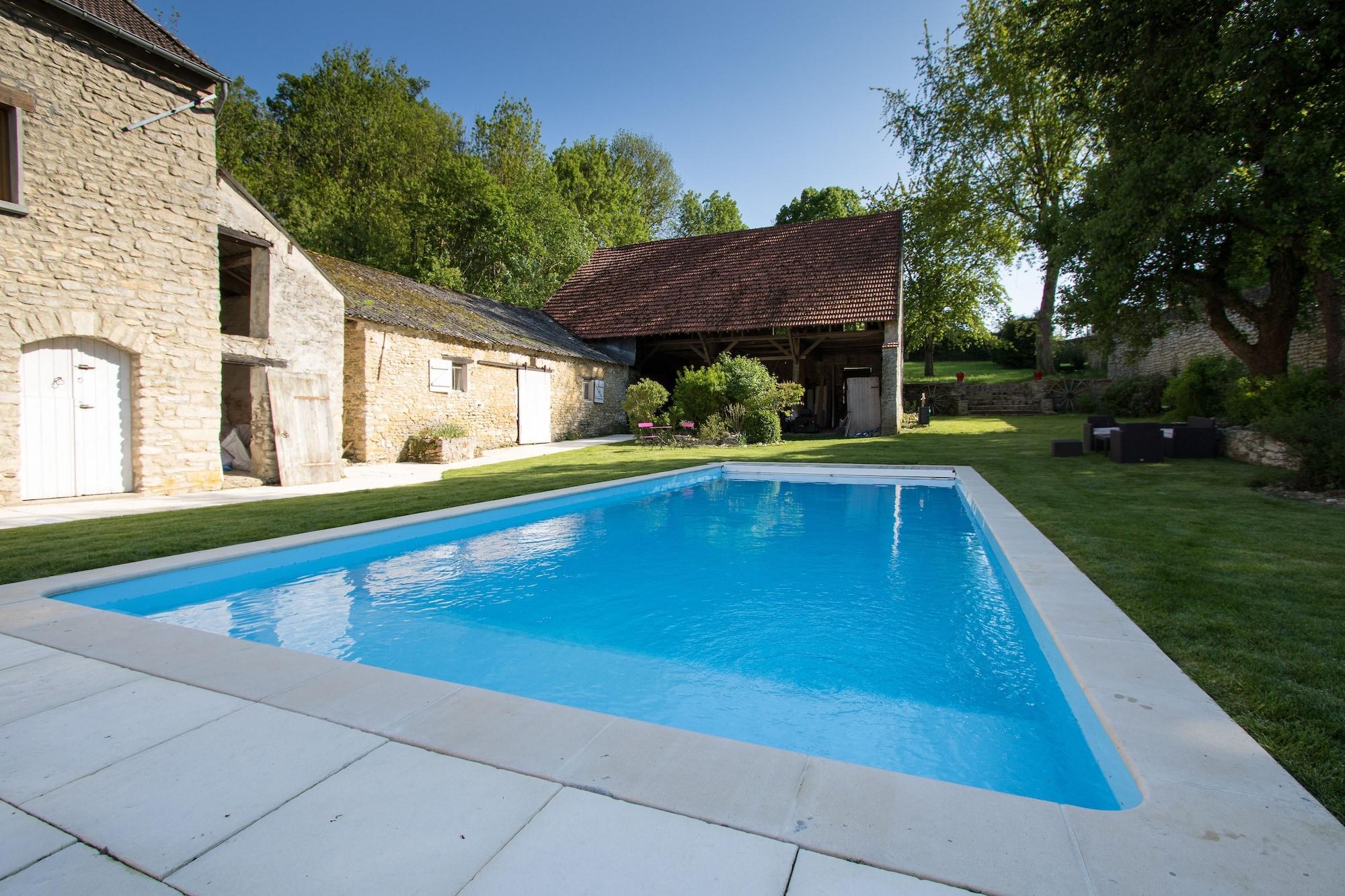 Vista Piscina Le Clos de Chaussy