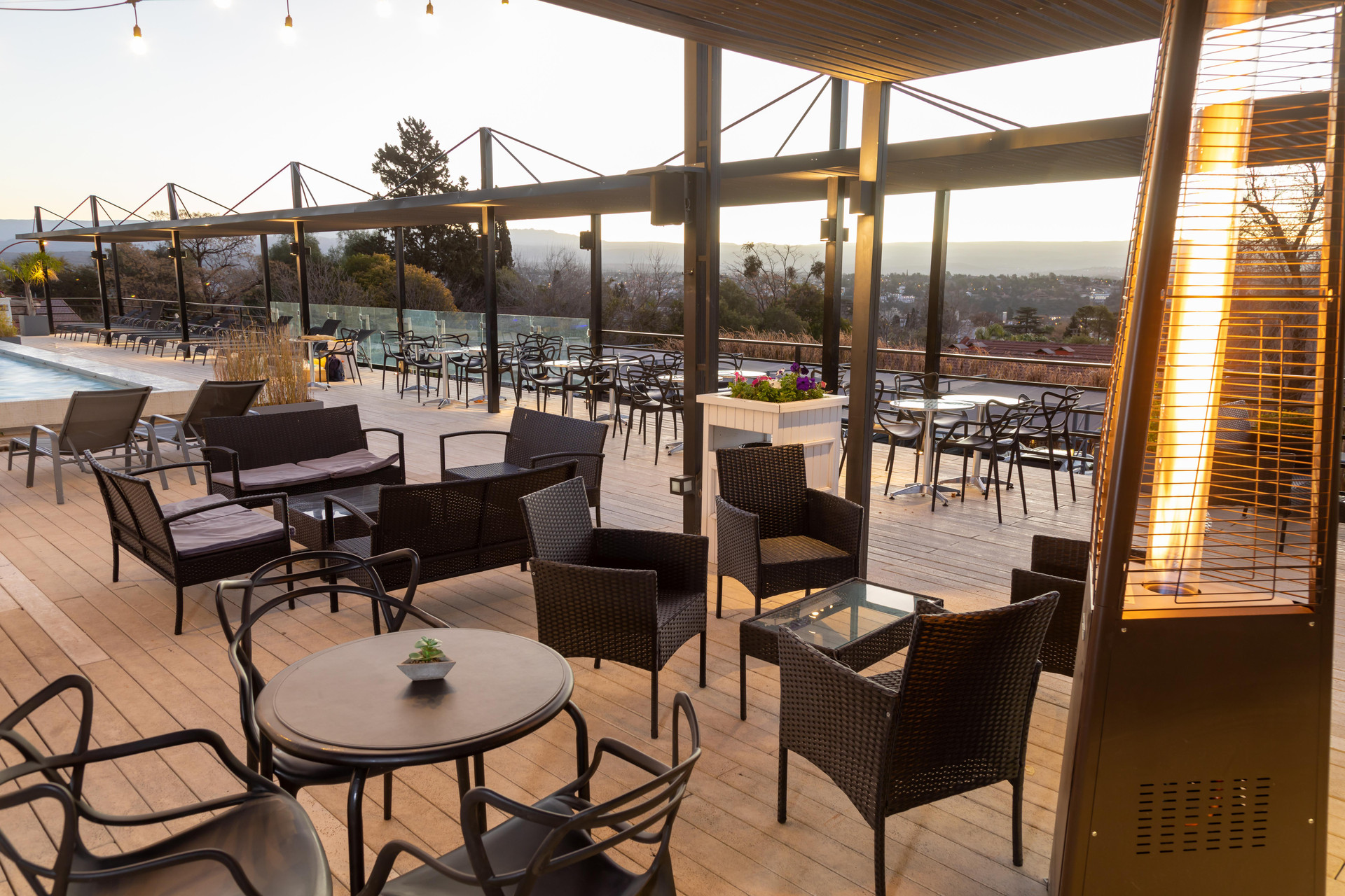 Restaurant Pinares Panorama Resort, Spa & Convention Center