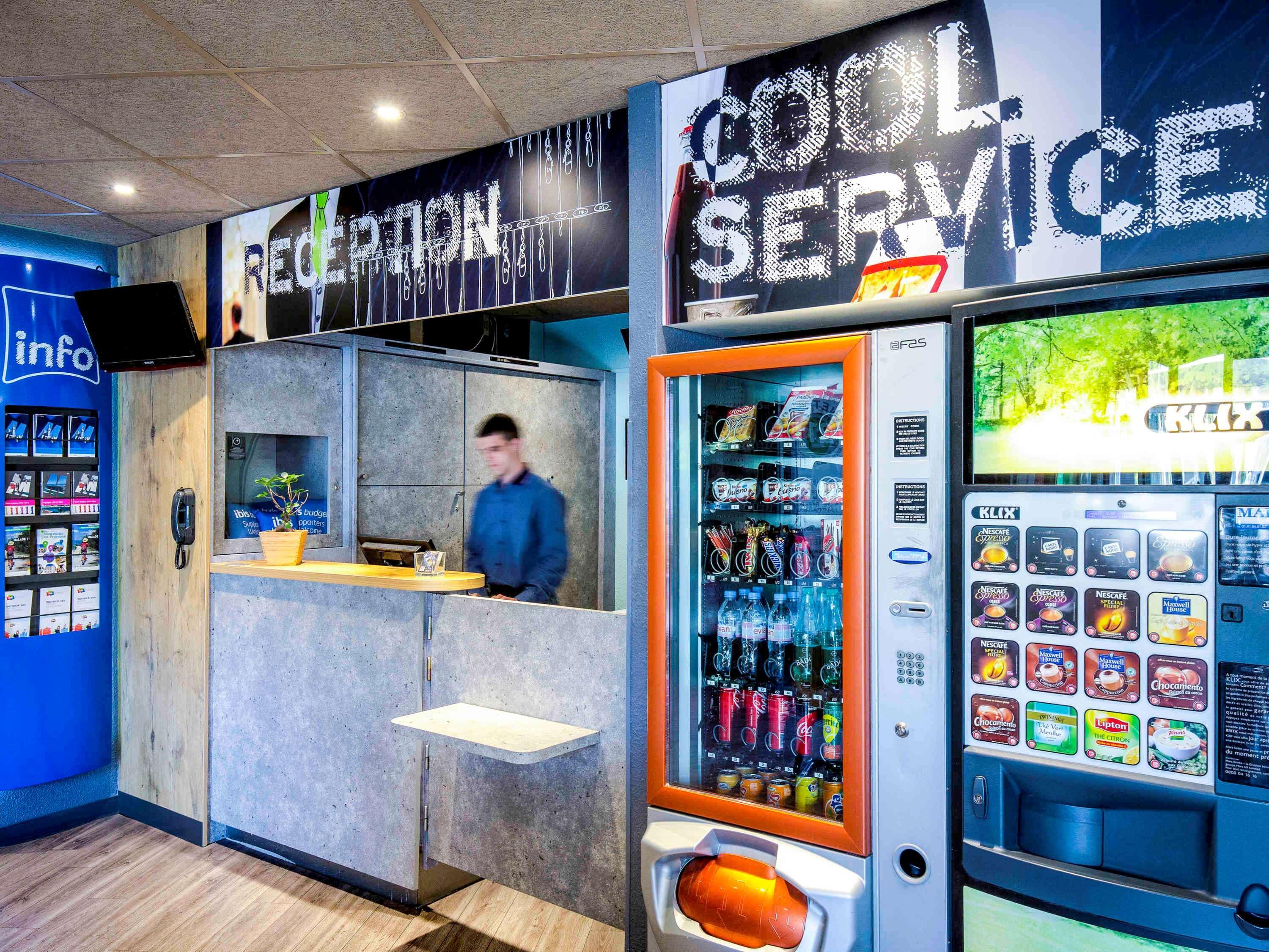 Vista Exterior ibis budget Marseille Timone