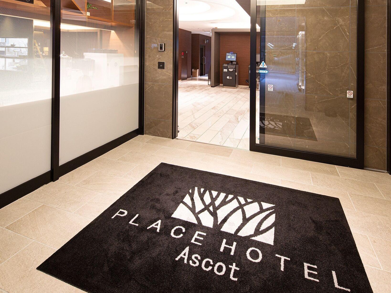 Vista Lobby PLACE Hotel Ascot
