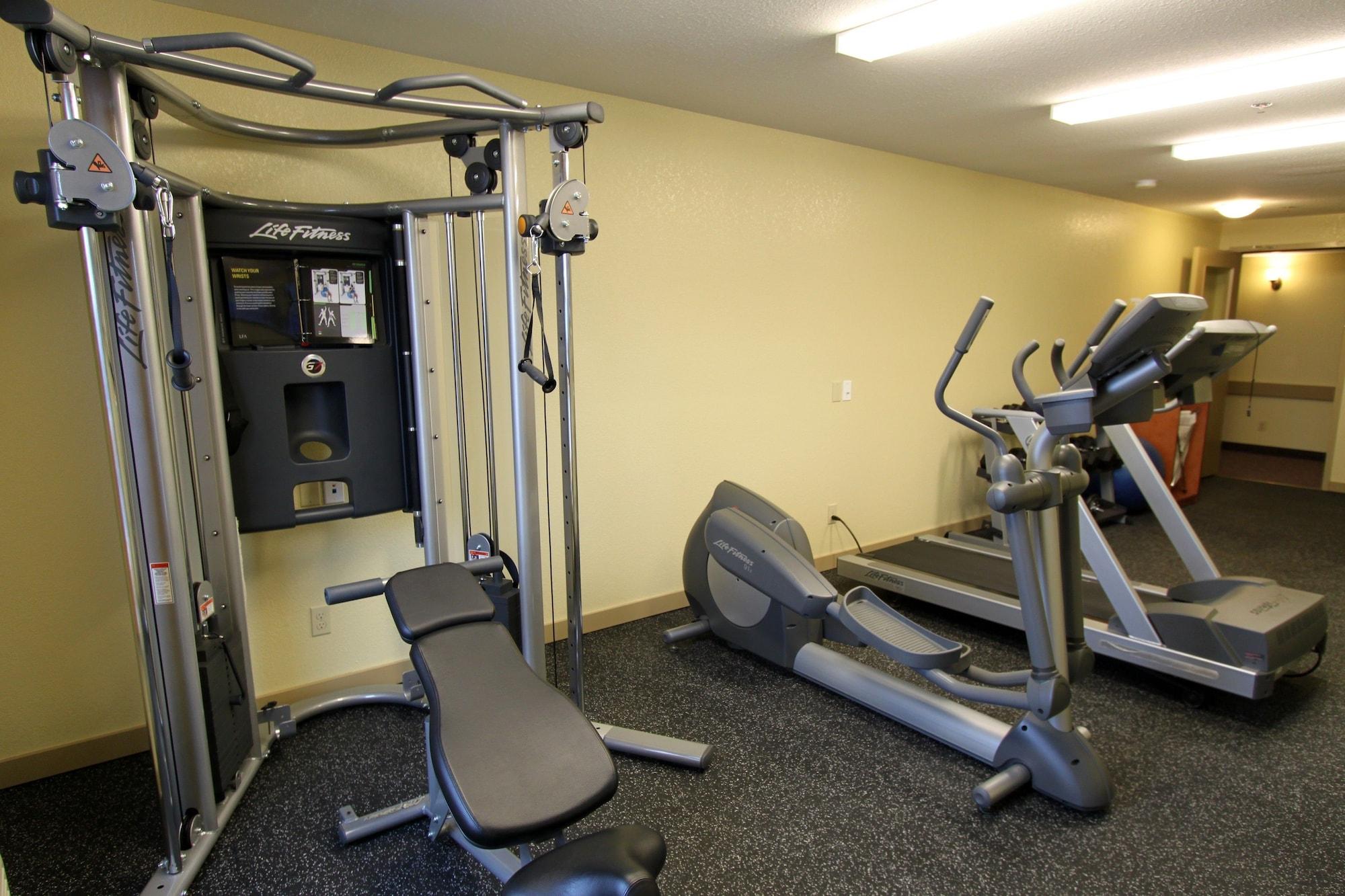 Gimnasio Days Inn & Suites by Wyndham Thompson