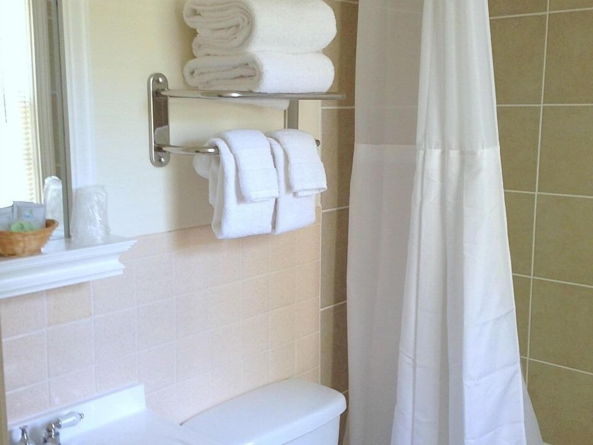 Equipamiento de Habitación Craigville Beach Inn