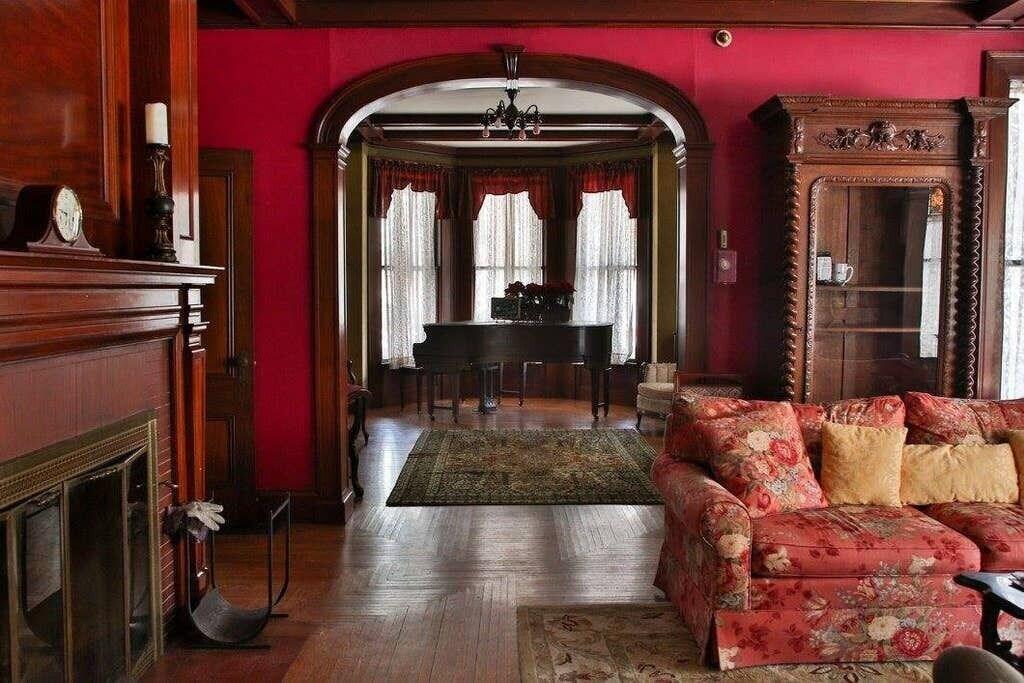 Varios Black Swan Inn