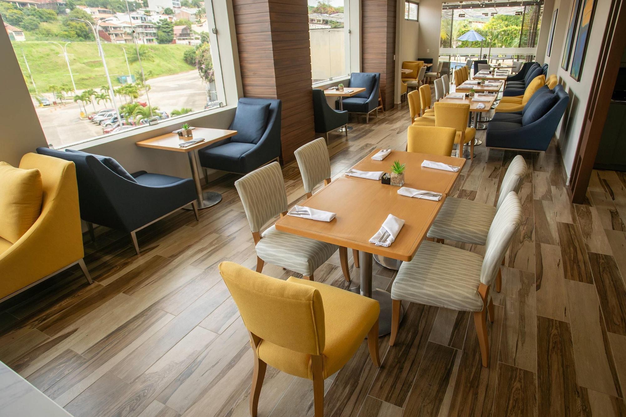 Restaurant Comfort Inn Tegucigalpa