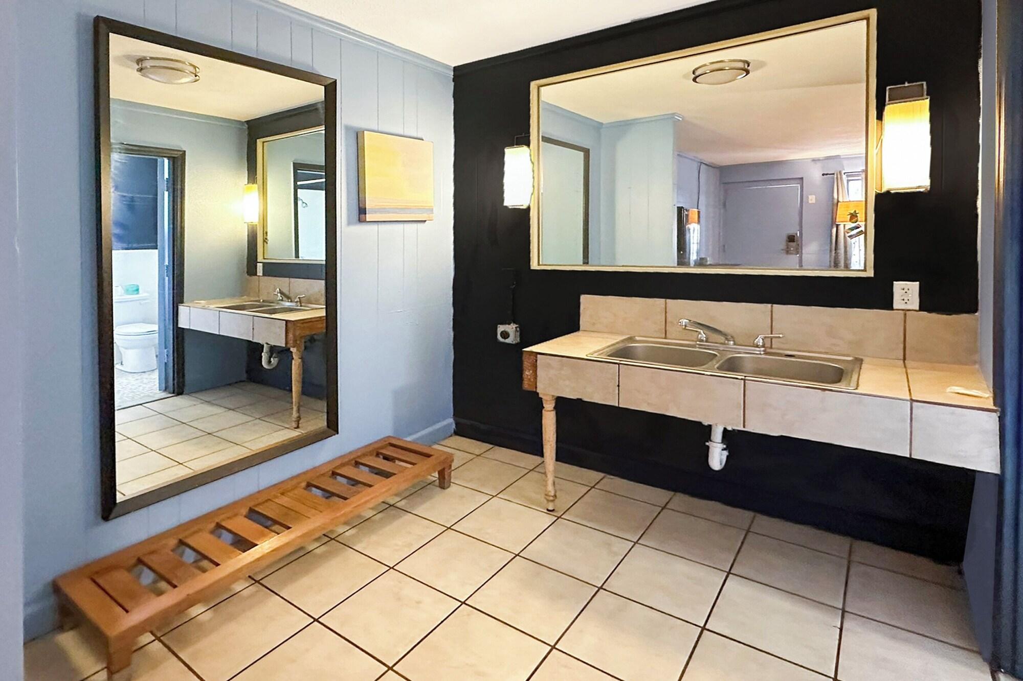 Equipamiento de Habitación Luxury Inn by OYO Albany