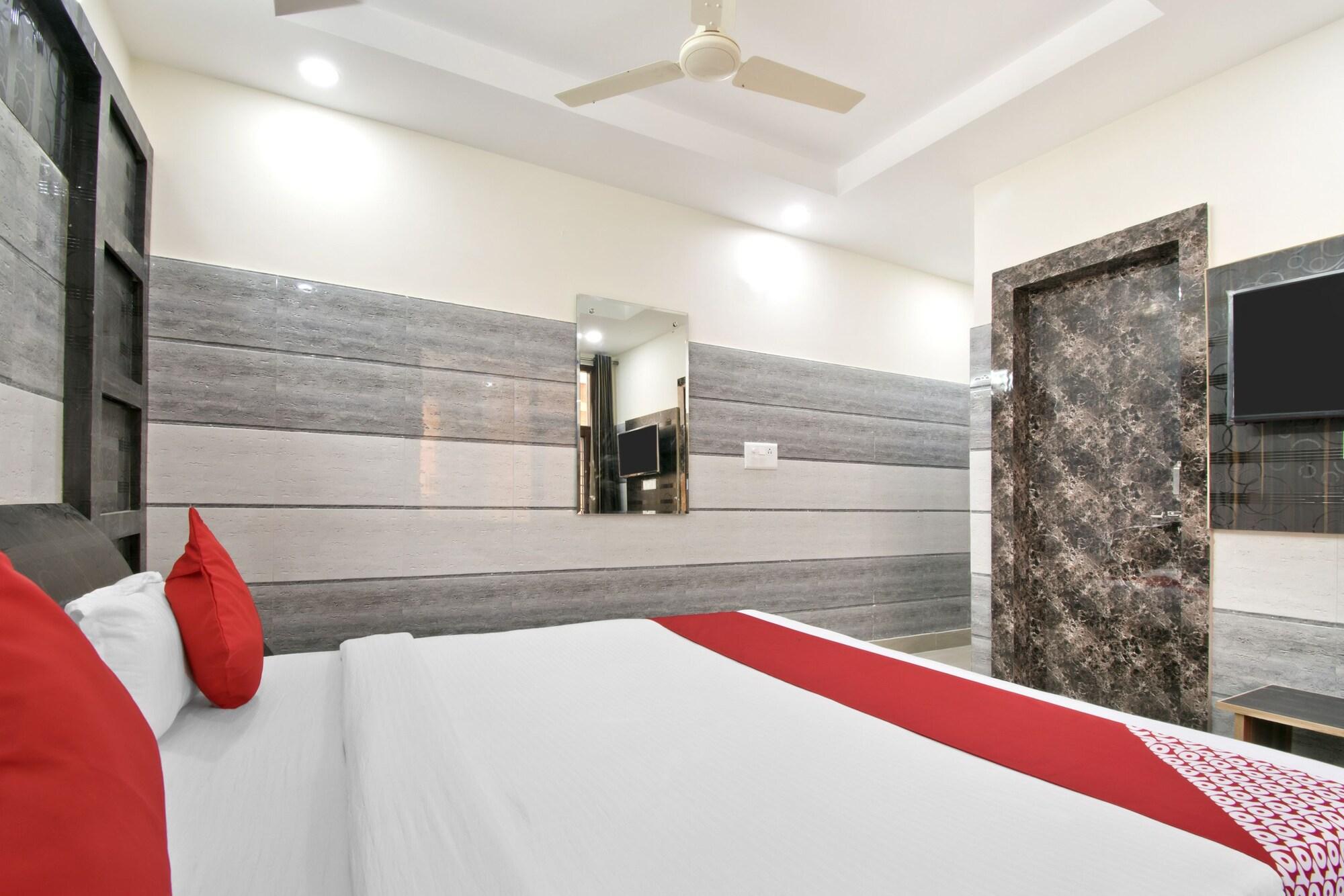 Habitación OYO 24887 New Suhani