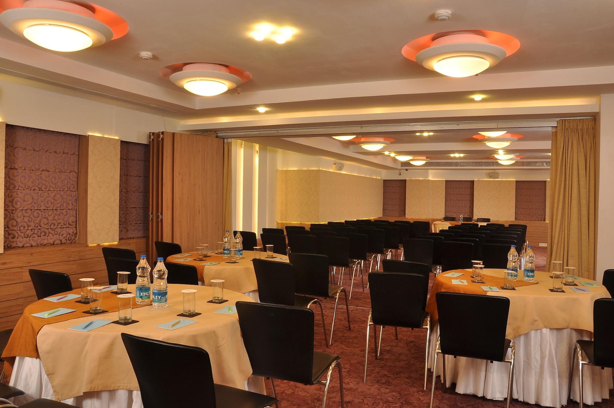 Salón de Baile Hotel Niharika