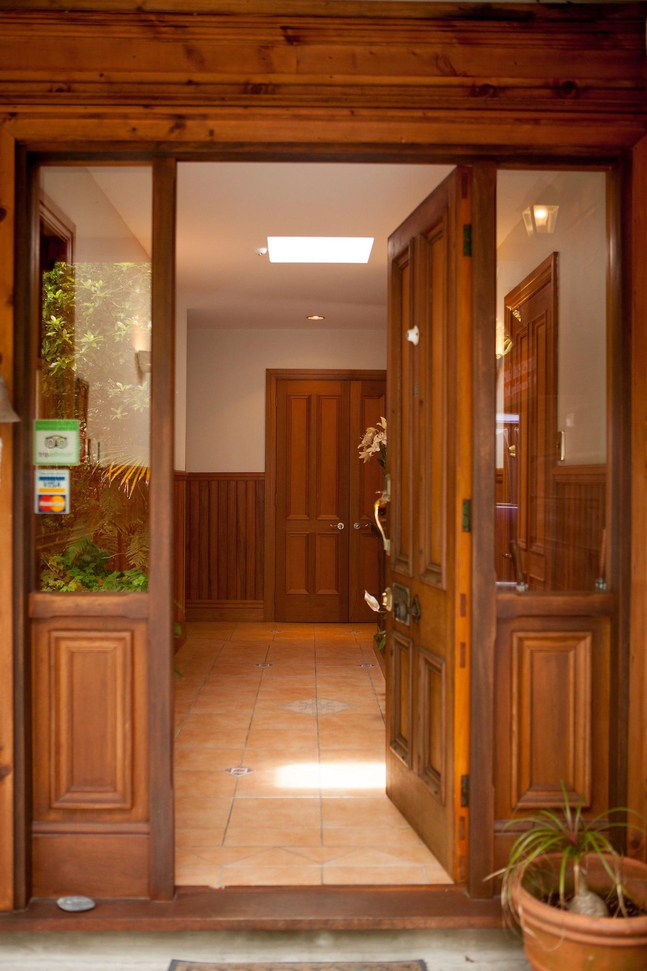 Vista Lobby Awatuna Homestead