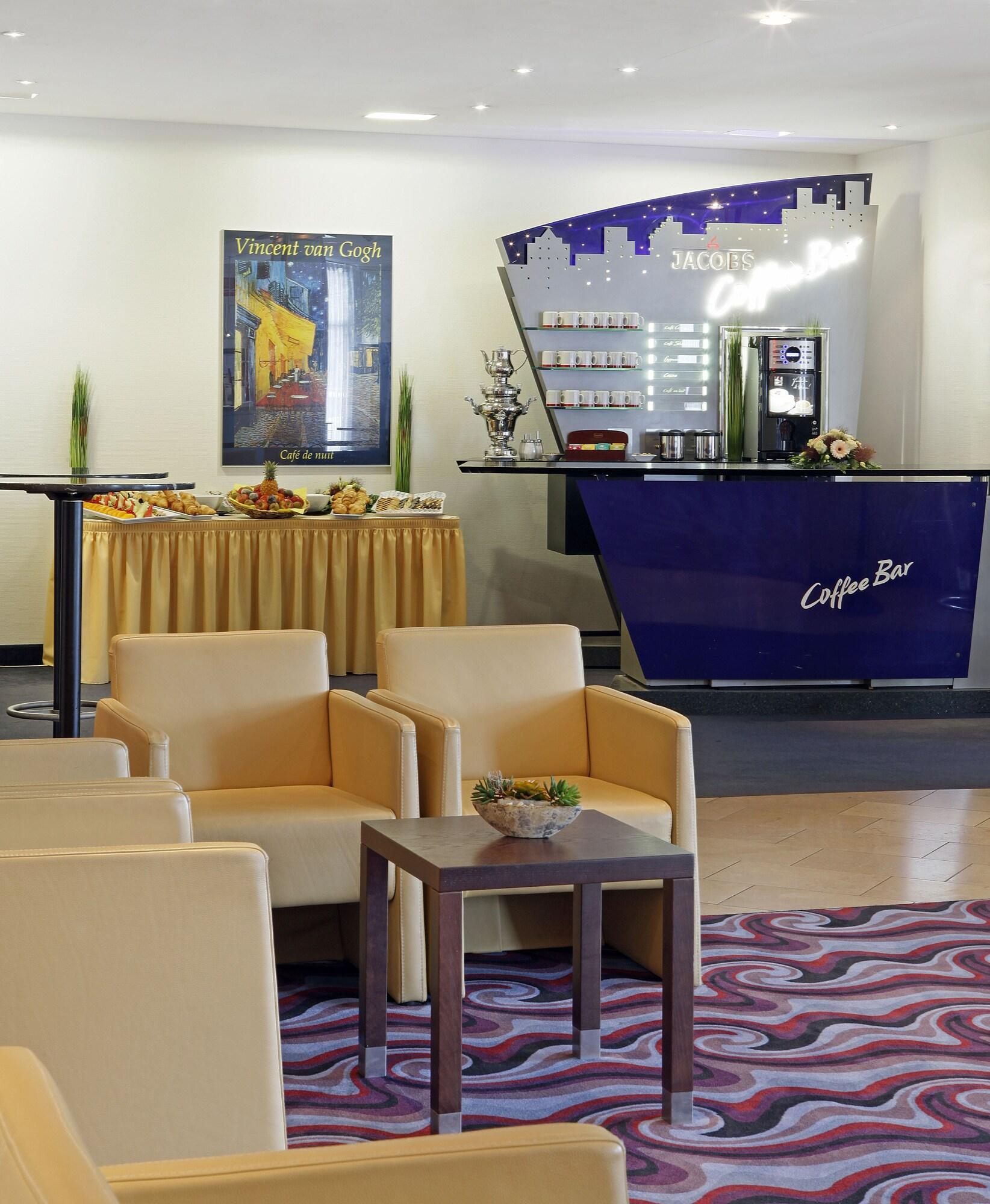 Vista Lobby H+ Hotel Köln Brühl