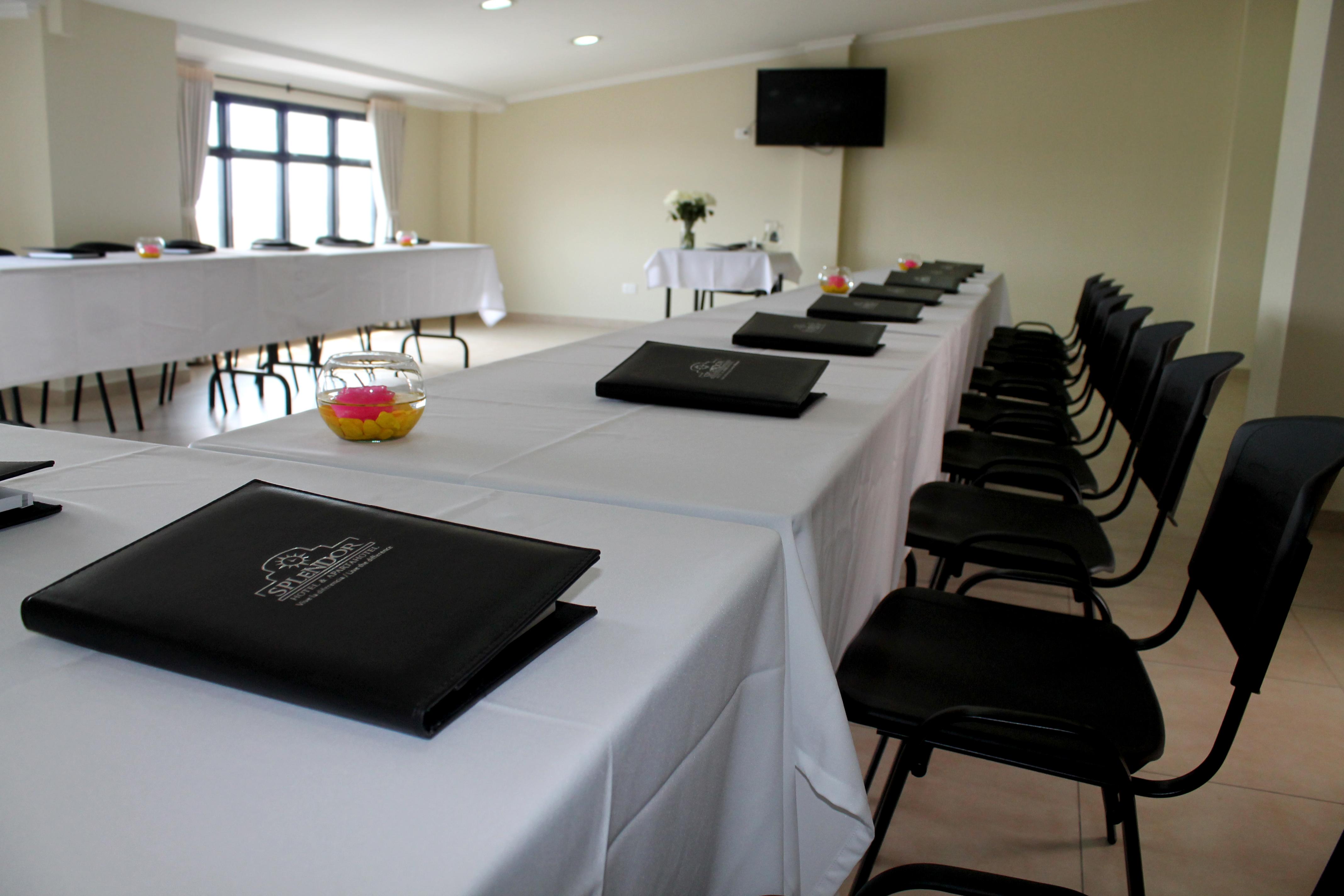 Sala de Reuniones Hotel Splendor by Friends Company