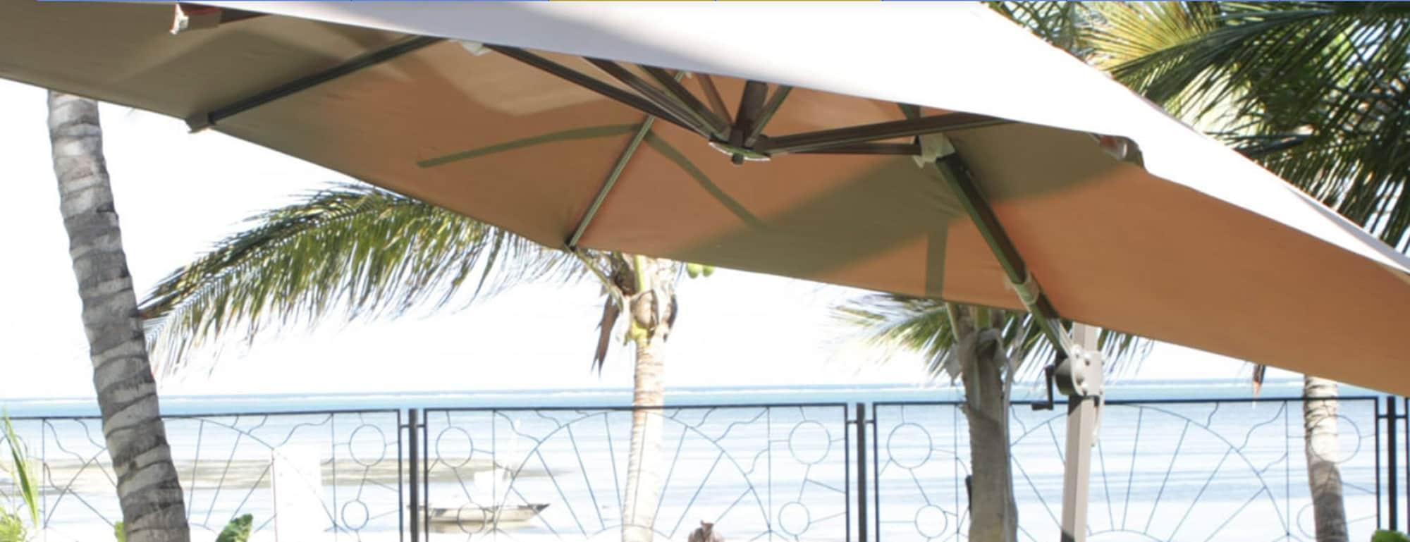 Playa Cowrie Shell Beach Apartments