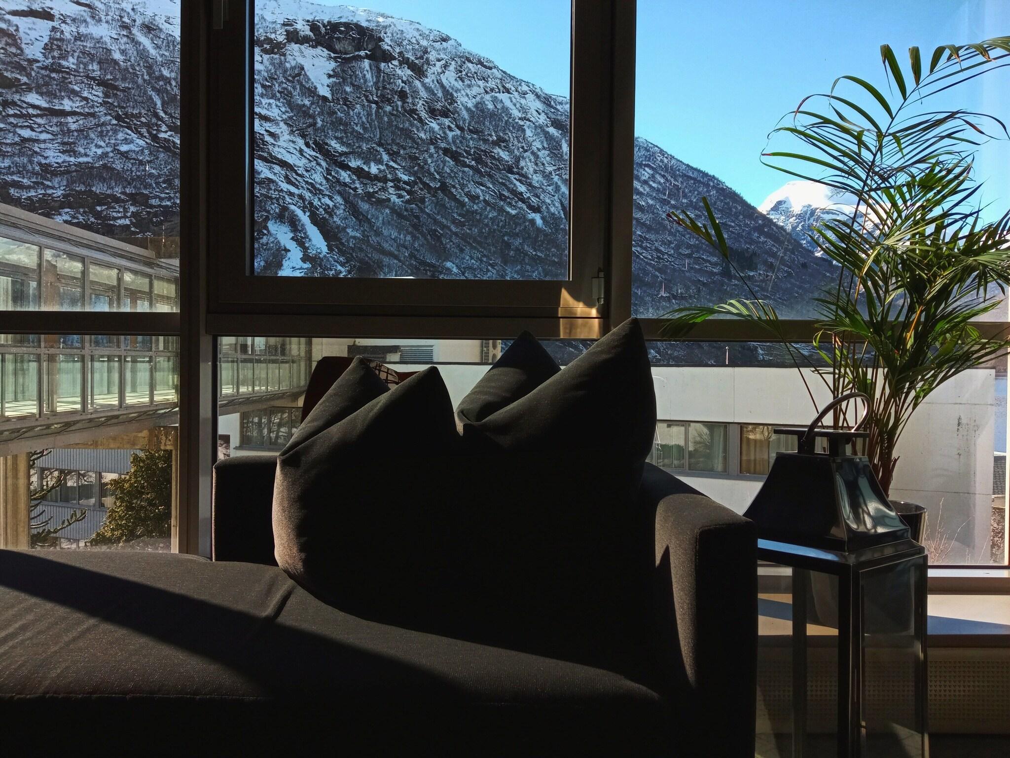 Vista Lobby Havila Hotel Geiranger