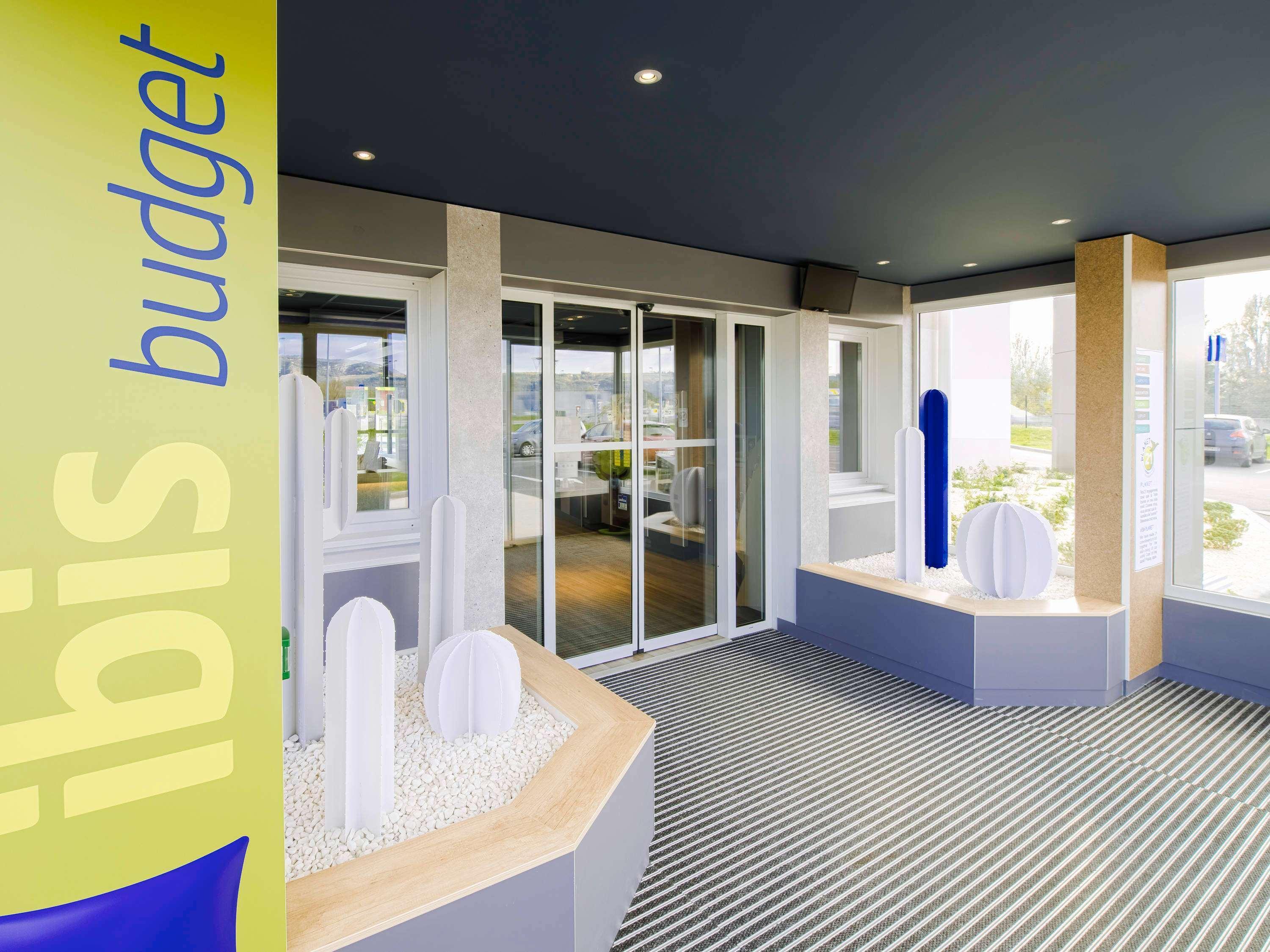 Vista Lobby Ibis Budget Valence Sud