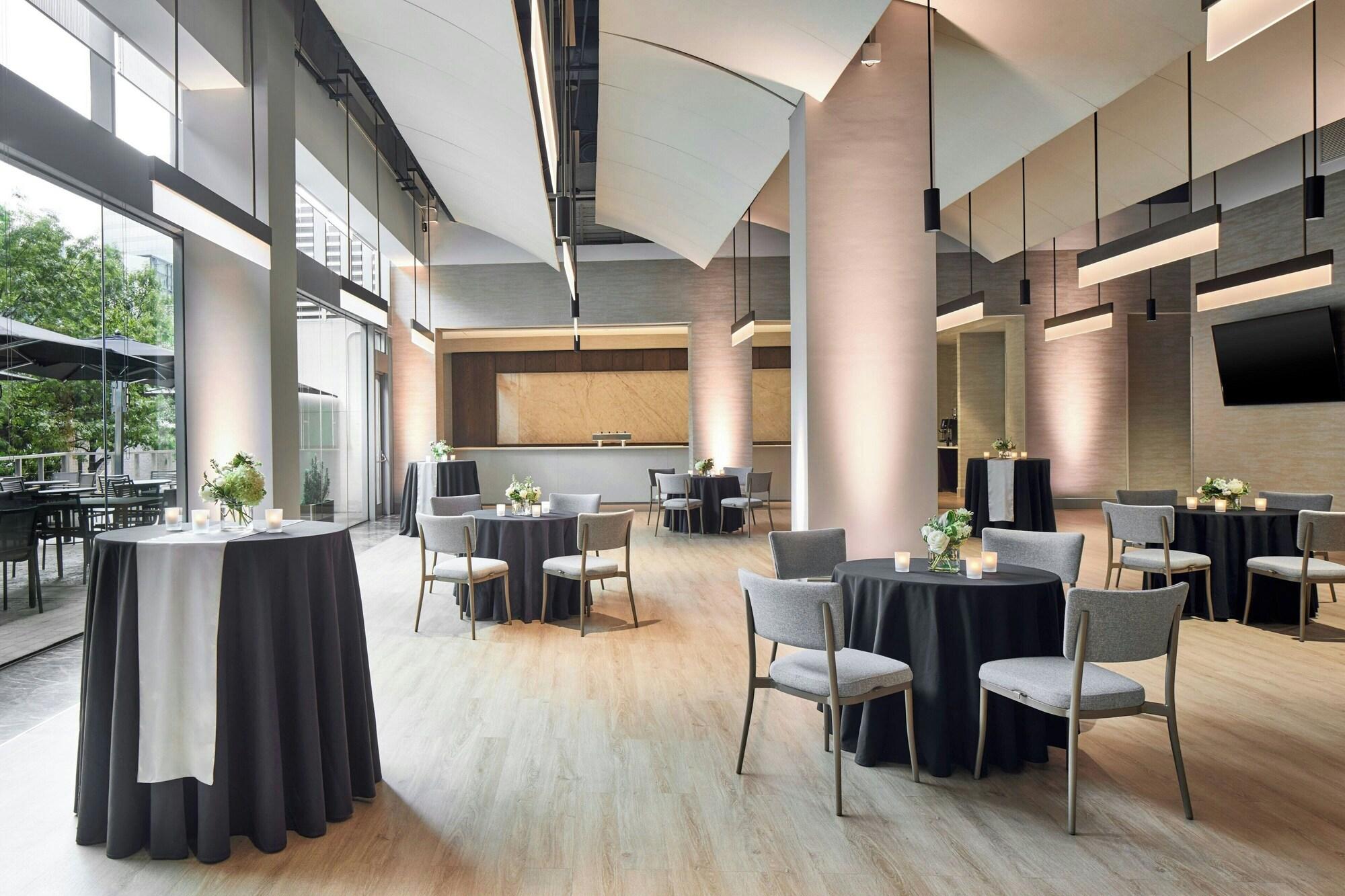 Vista Lobby The Westin Charlotte