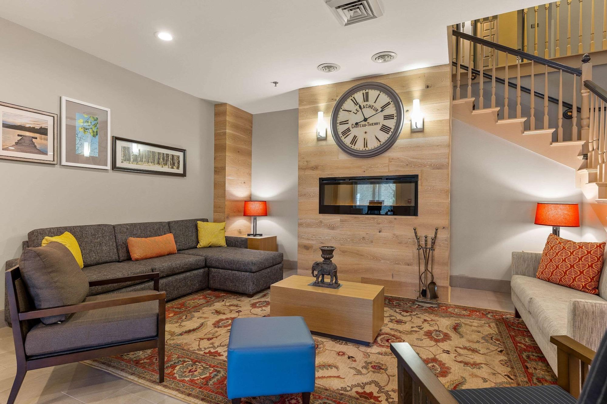 Vista Lobby Country Inn & Suites by Radisson, Asheville - Outlet Mall