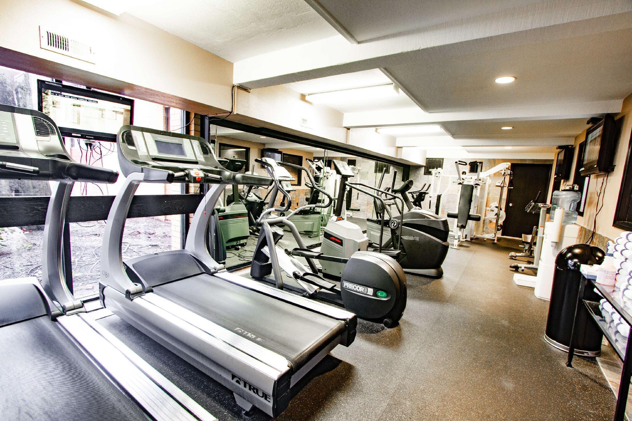 Gimnasio Mirabeau Park Hotel & Convention Center