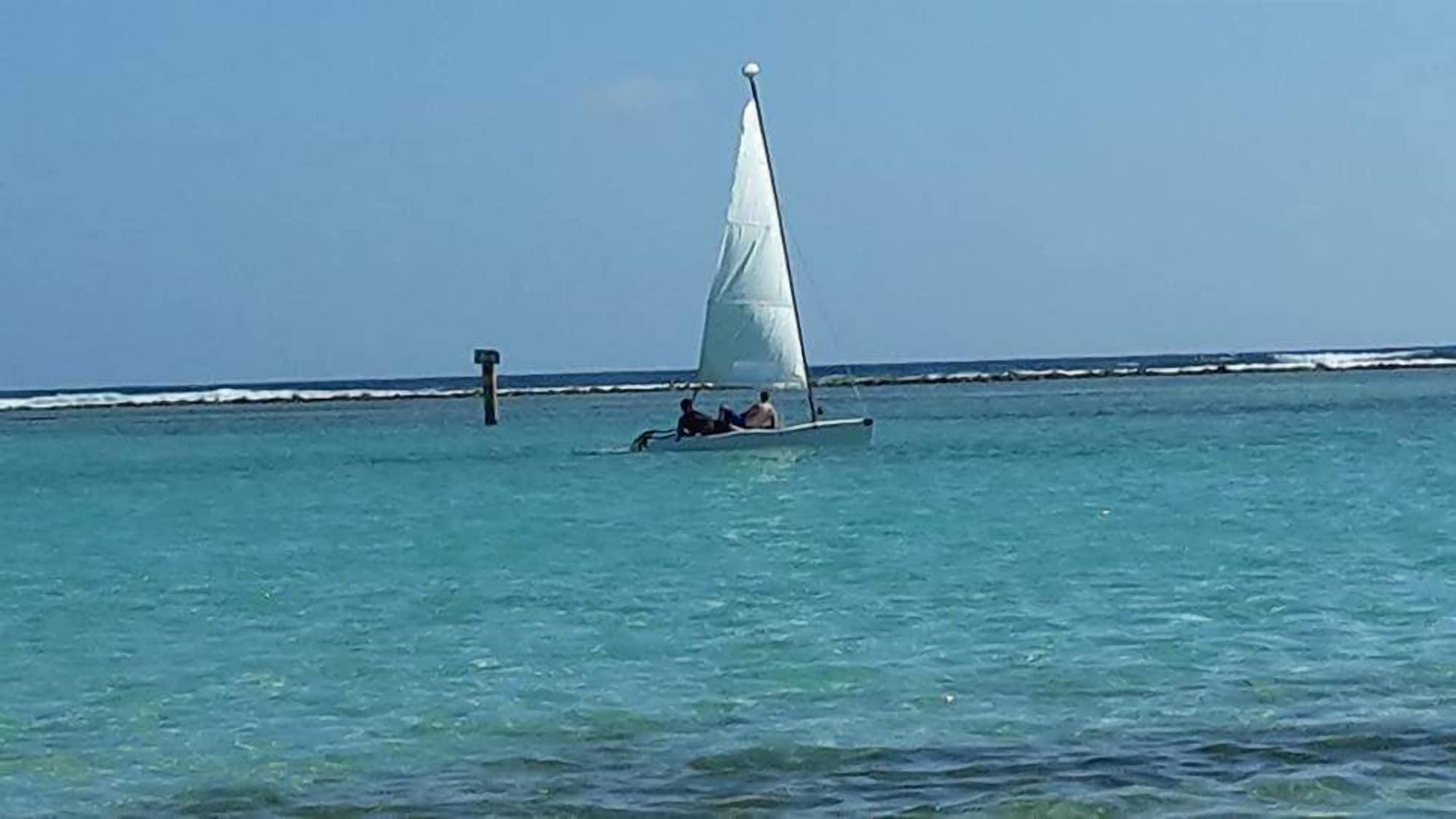 Instalaciones Recreativas Village on the Beach